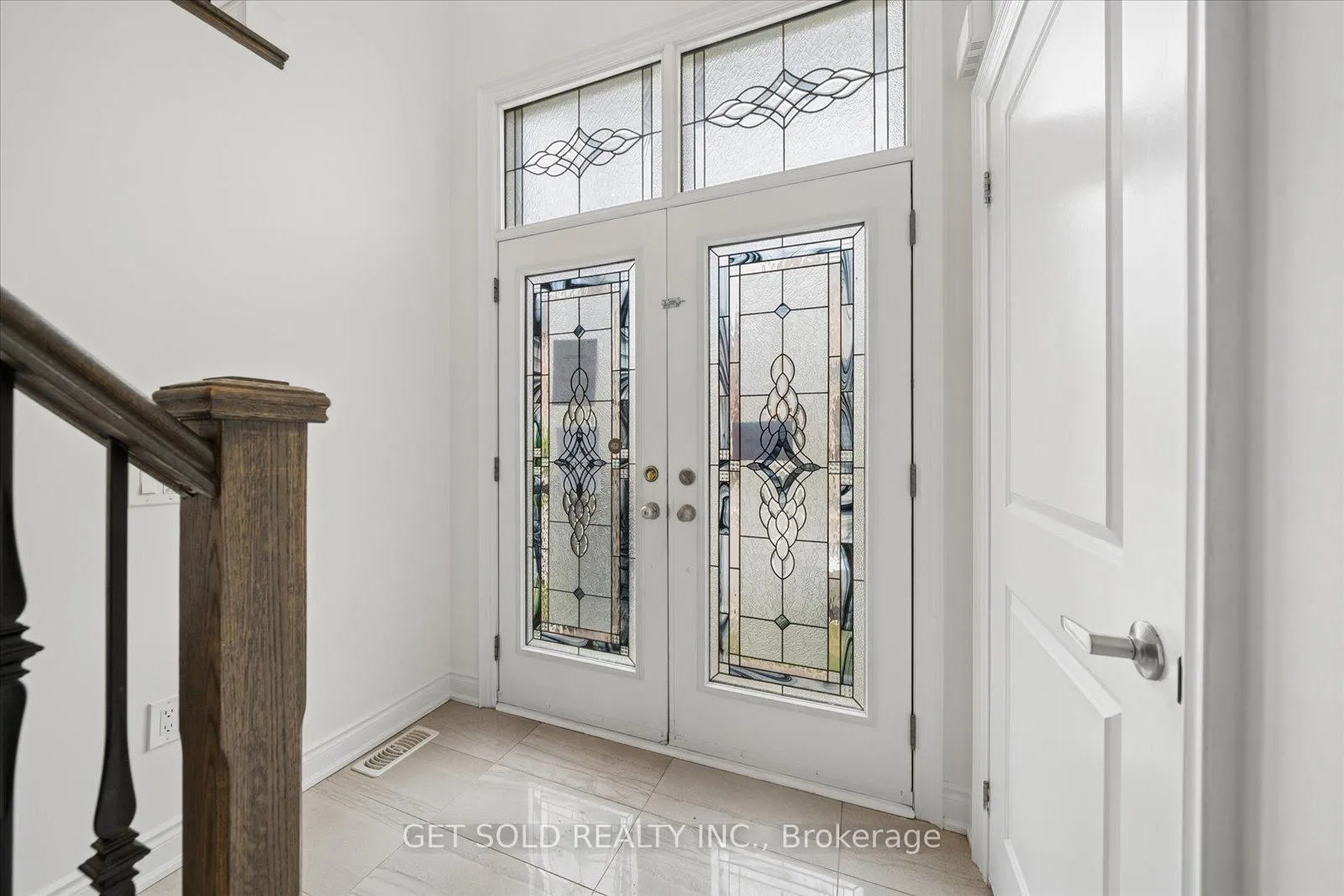Photo 3 of 1761 Magenta Road, Pickering, Brock Ridge — HOMEH