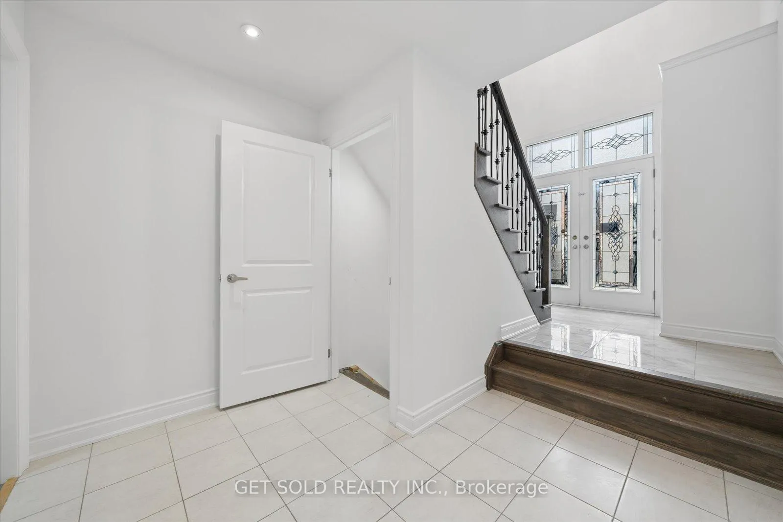 Photo 5 of 1761 Magenta Road, Pickering, Brock Ridge — HOMEH