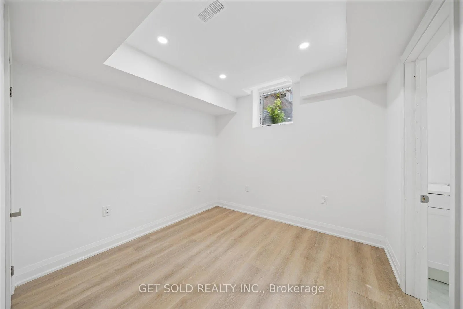 Photo 45 of 1761 Magenta Road, Pickering, Brock Ridge — HOMEH