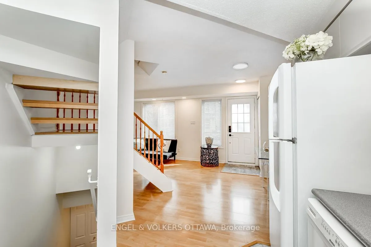 Photo 9 of 158 Rochester Street, Ottawa, West Centre Town — HOMEH