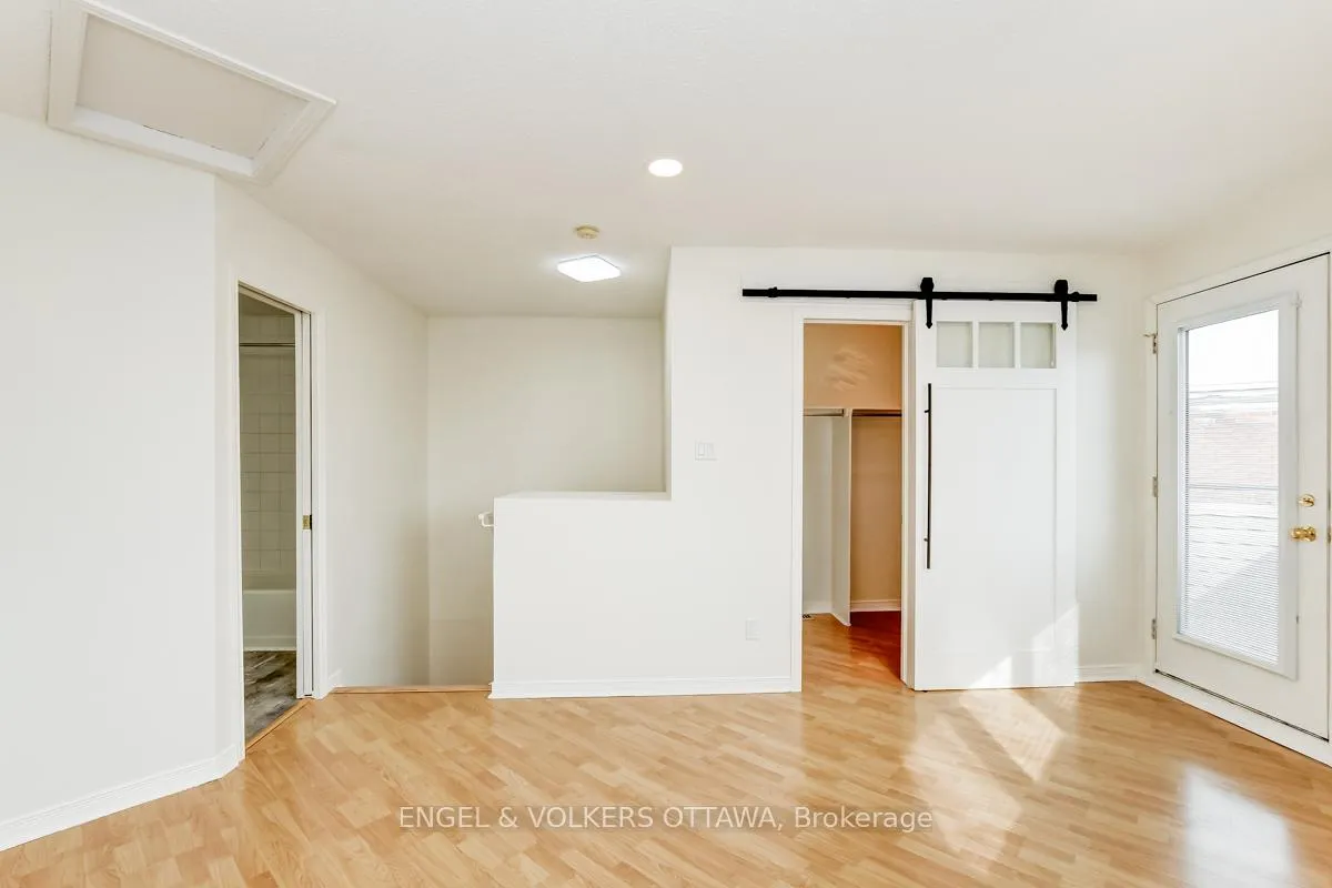 Photo 20 of 158 Rochester Street, Ottawa, West Centre Town — HOMEH