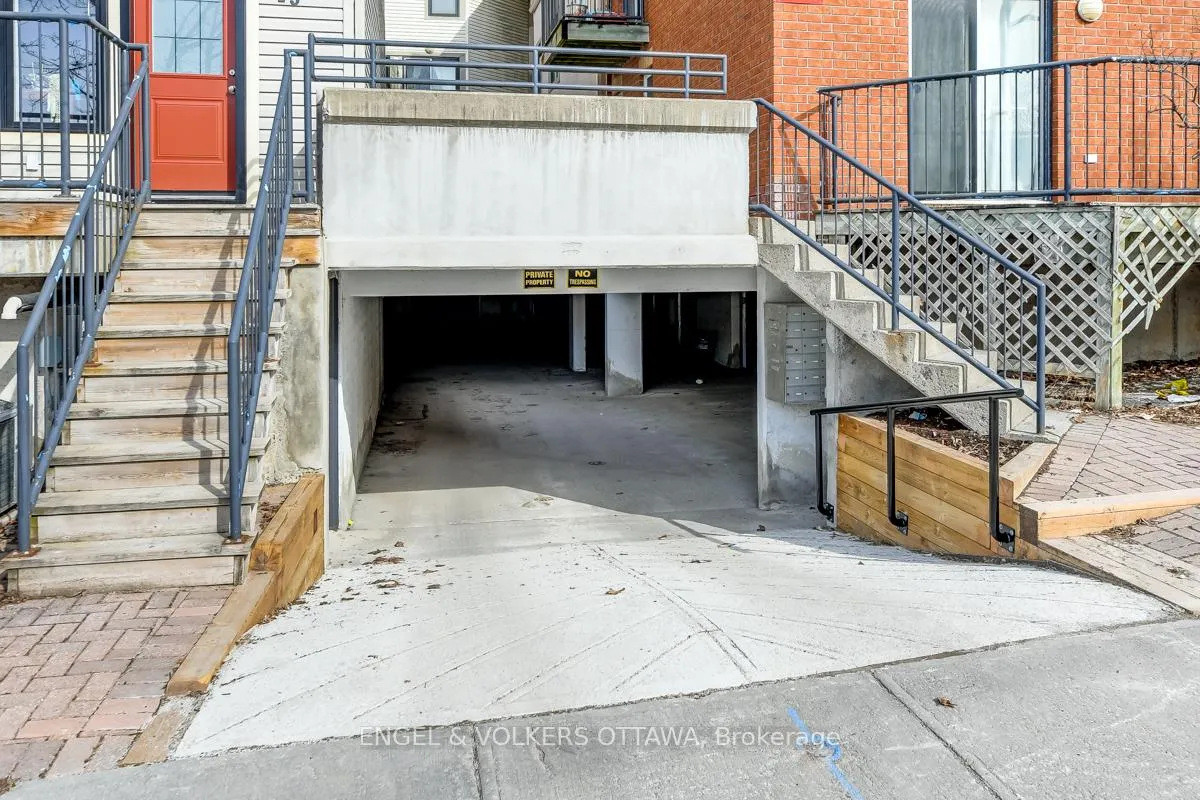 Photo 28 of 158 Rochester Street, Ottawa, West Centre Town — HOMEH