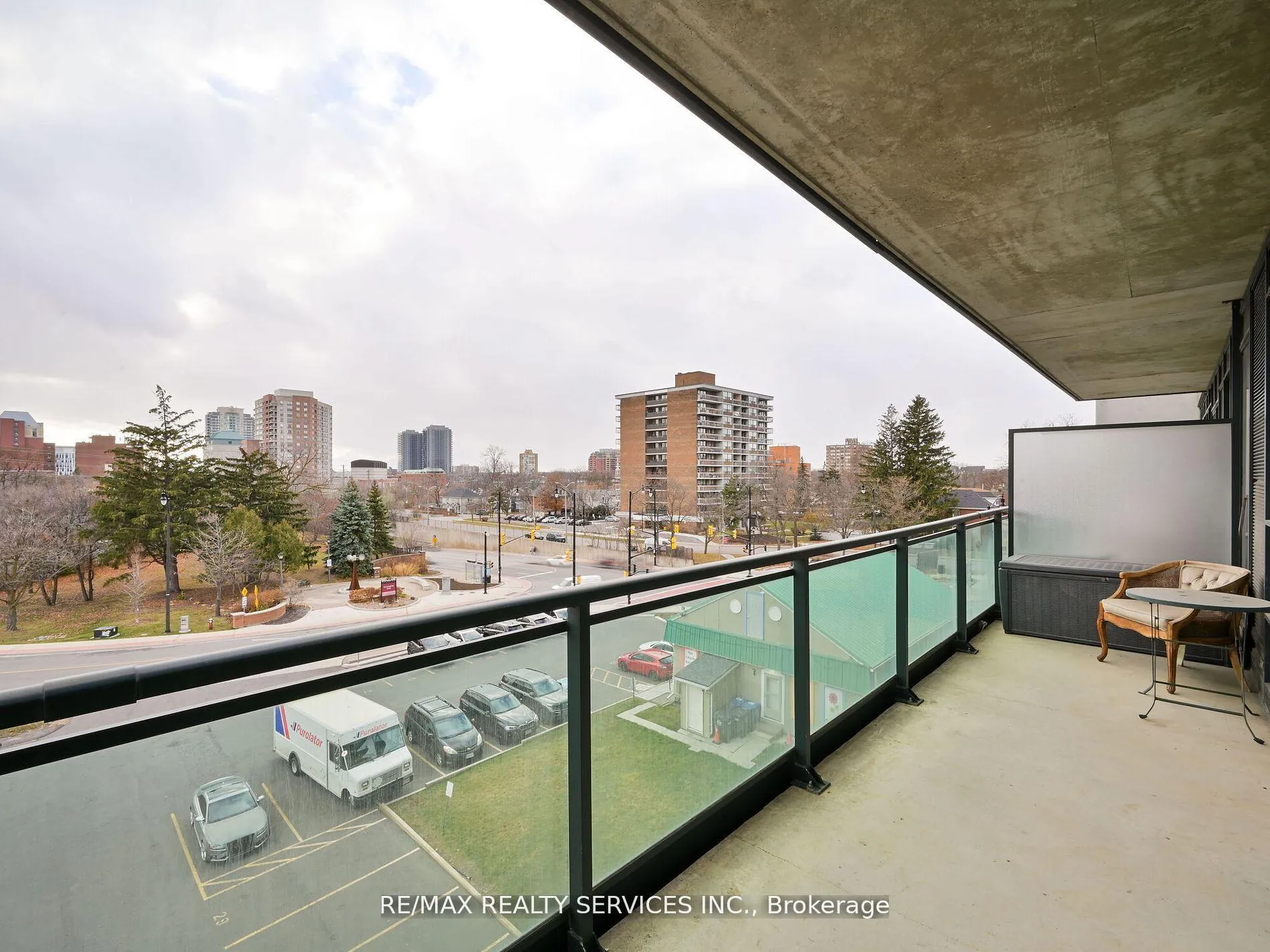 Photo 18 of Unit 405, 100 John Street, Brampton, Downtown Brampton — HOMEH