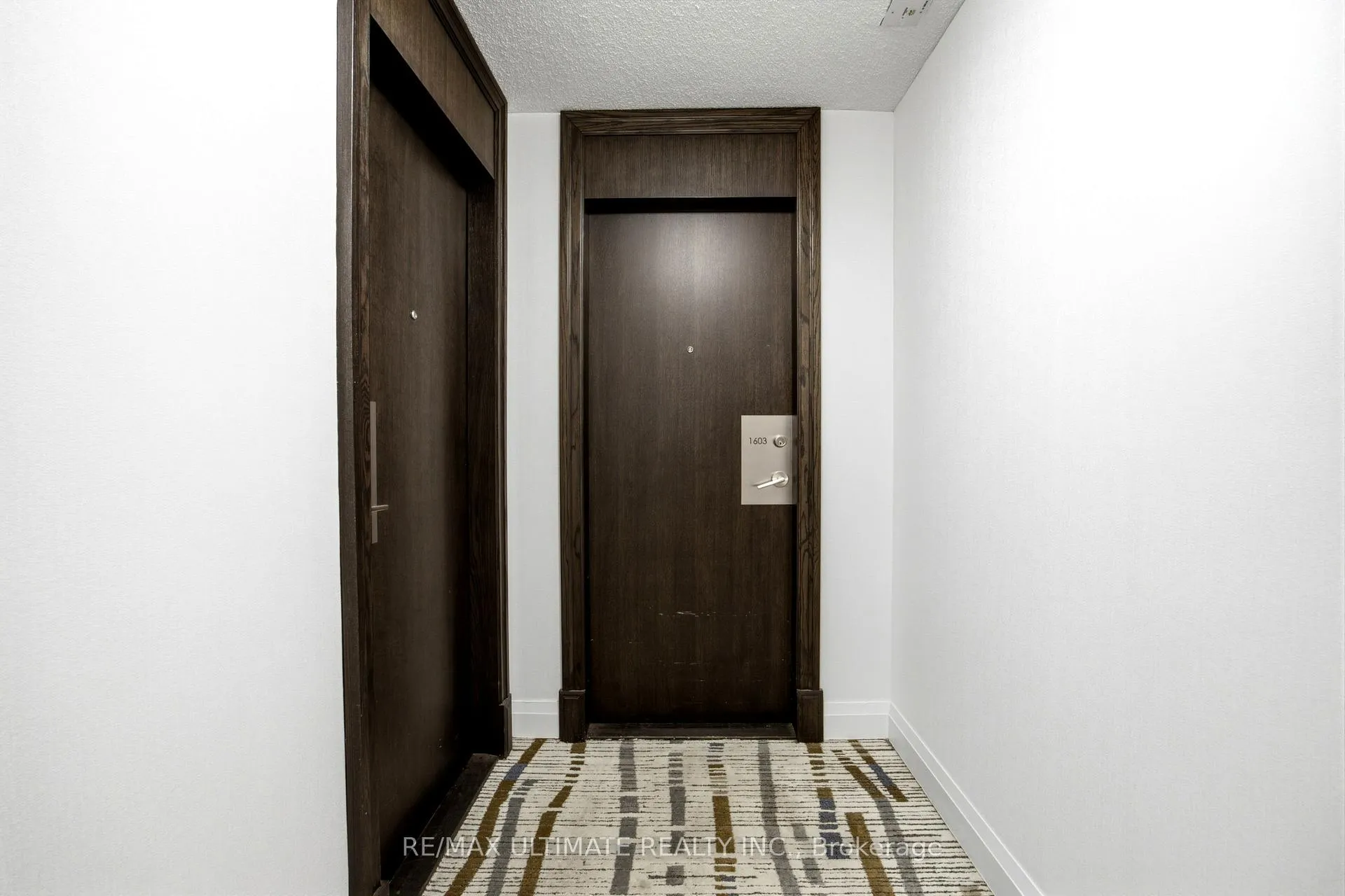Photo 3 of Unit 1603, 3 Michael Power Place, Etobicoke, Islington-City Centre West — HOMEH