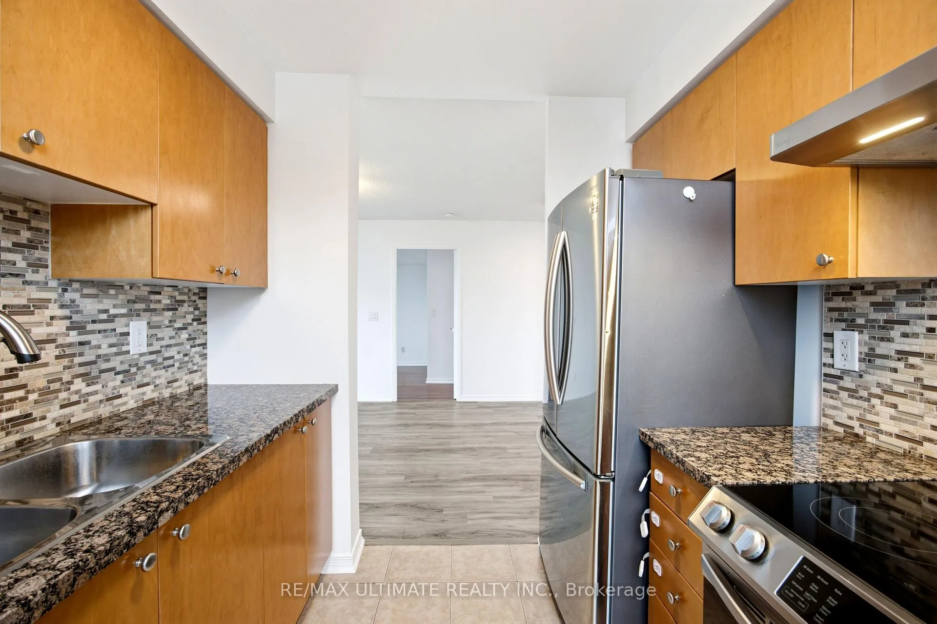 Photo 9 of Unit 1603, 3 Michael Power Place, Etobicoke, Islington-City Centre West — HOMEH