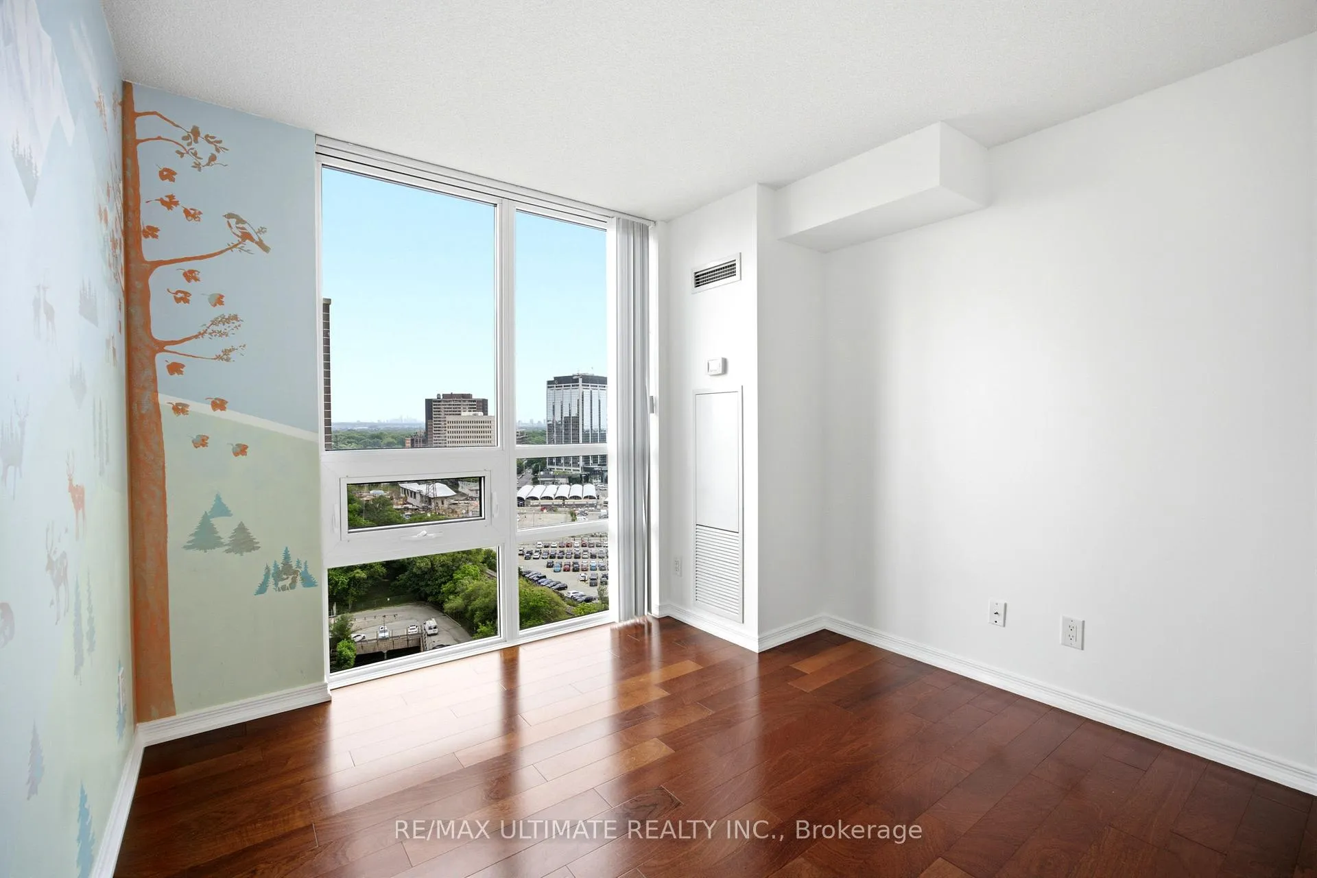 Photo 19 of Unit 1603, 3 Michael Power Place, Etobicoke, Islington-City Centre West — HOMEH