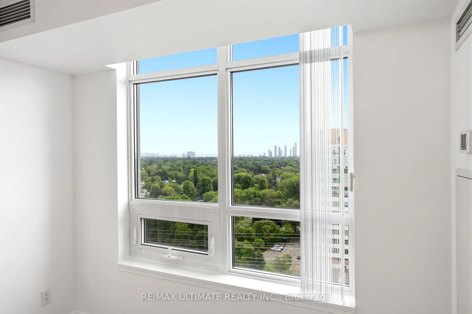 Photo 23 of Unit 1603, 3 Michael Power Place, Etobicoke, Islington-City Centre West — HOMEH