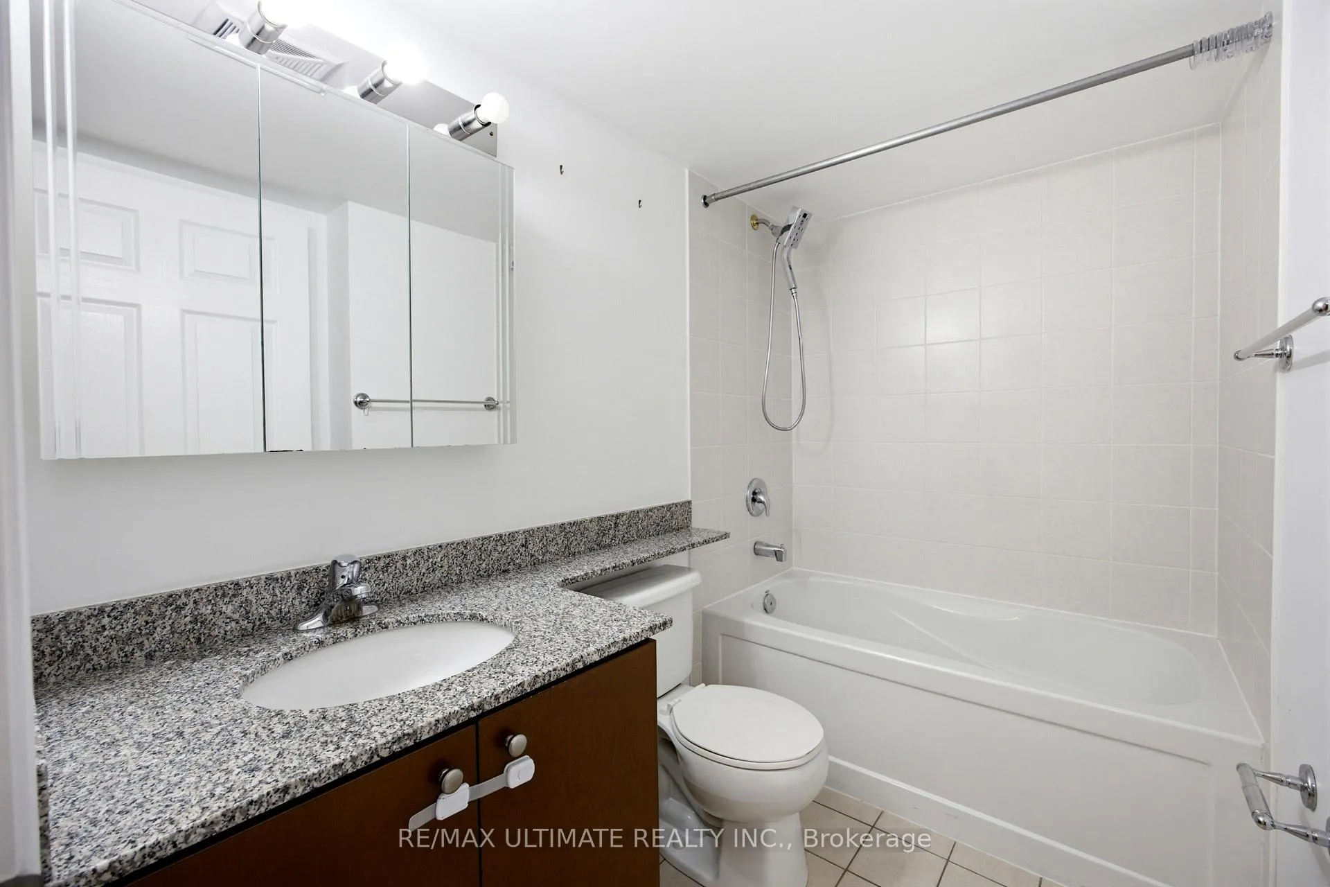 Photo 26 of Unit 1603, 3 Michael Power Place, Etobicoke, Islington-City Centre West — HOMEH