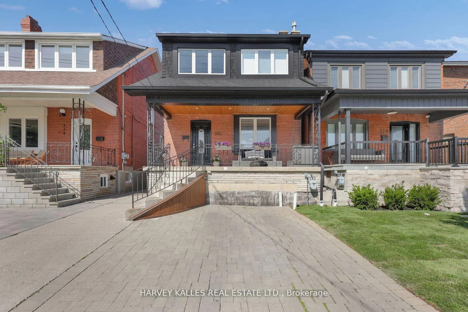 Front of 326 Glenholme Avenue