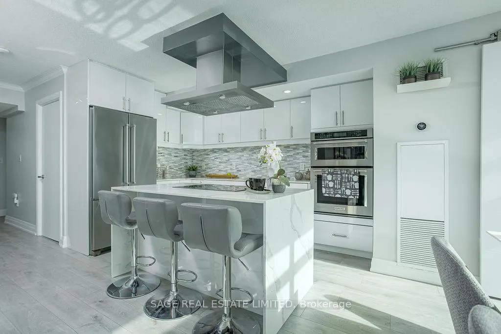 Photo 4 of Unit 3707, 25 Telegram Mews, Toronto, Waterfront Communities — HOMEH