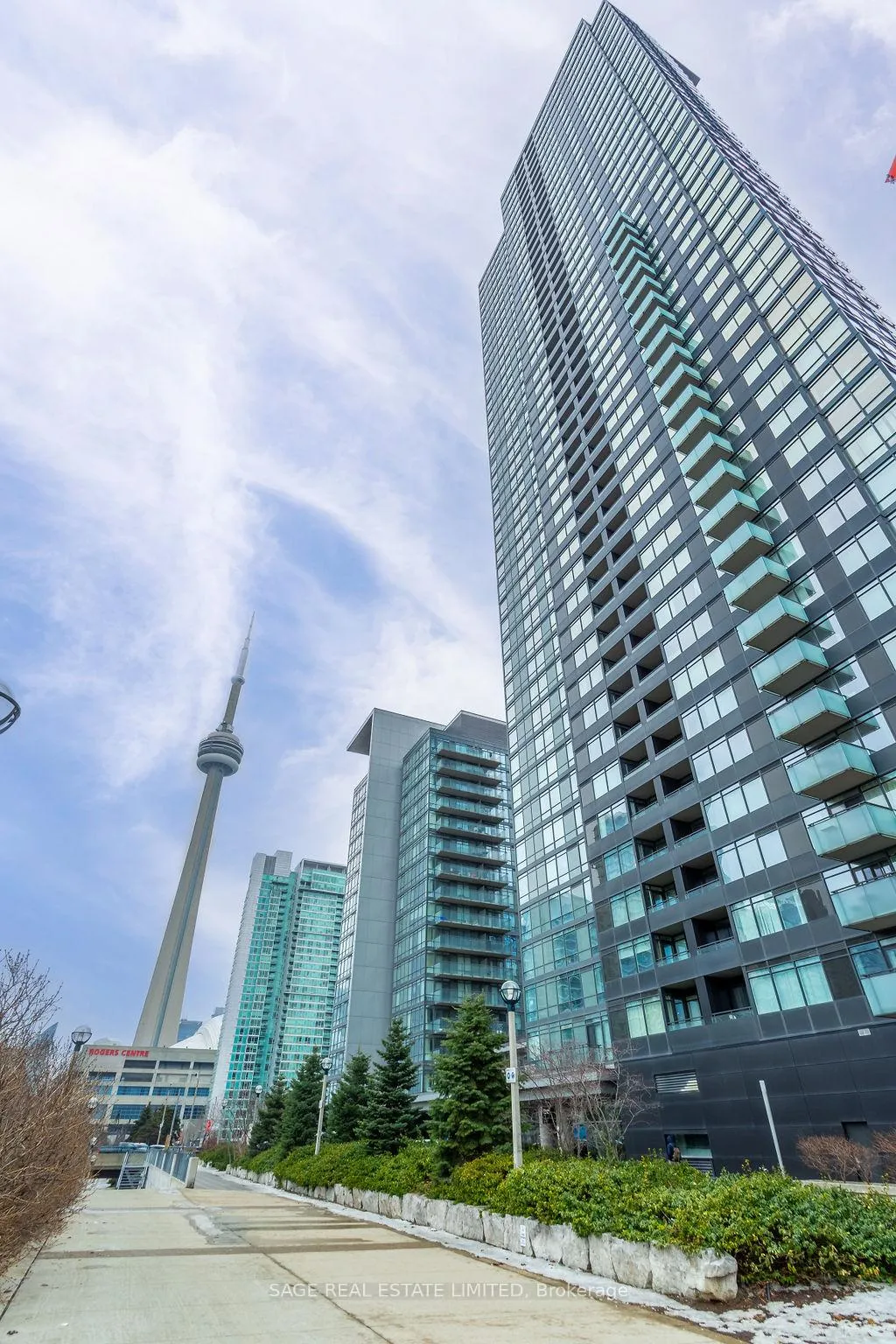 Photo 5 of Unit 3707, 25 Telegram Mews, Toronto, Waterfront Communities — HOMEH