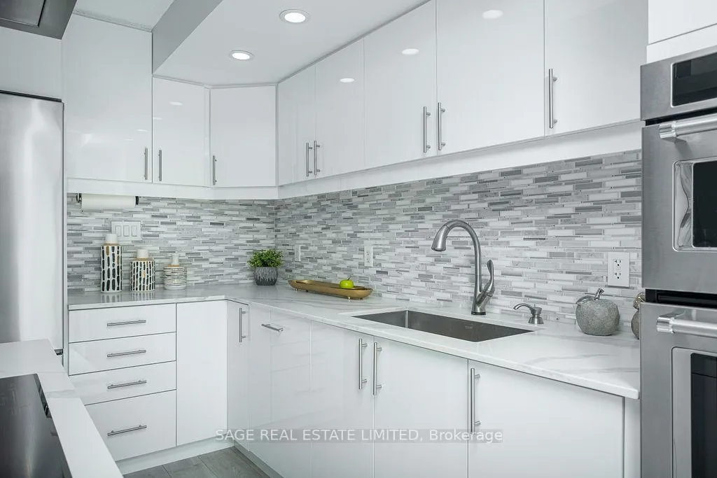 Photo 14 of Unit 3707, 25 Telegram Mews, Toronto, Waterfront Communities — HOMEH