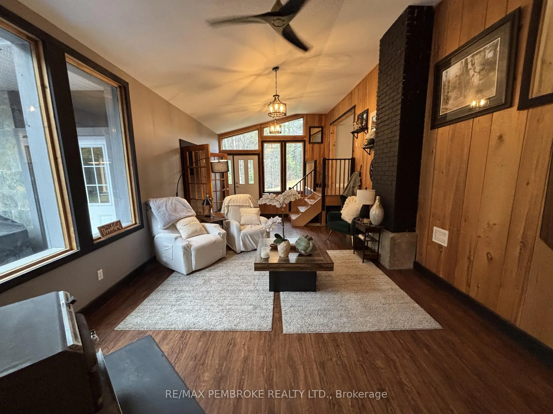Photo 3 of 32750 Highway 17, Deep River — HOMEH