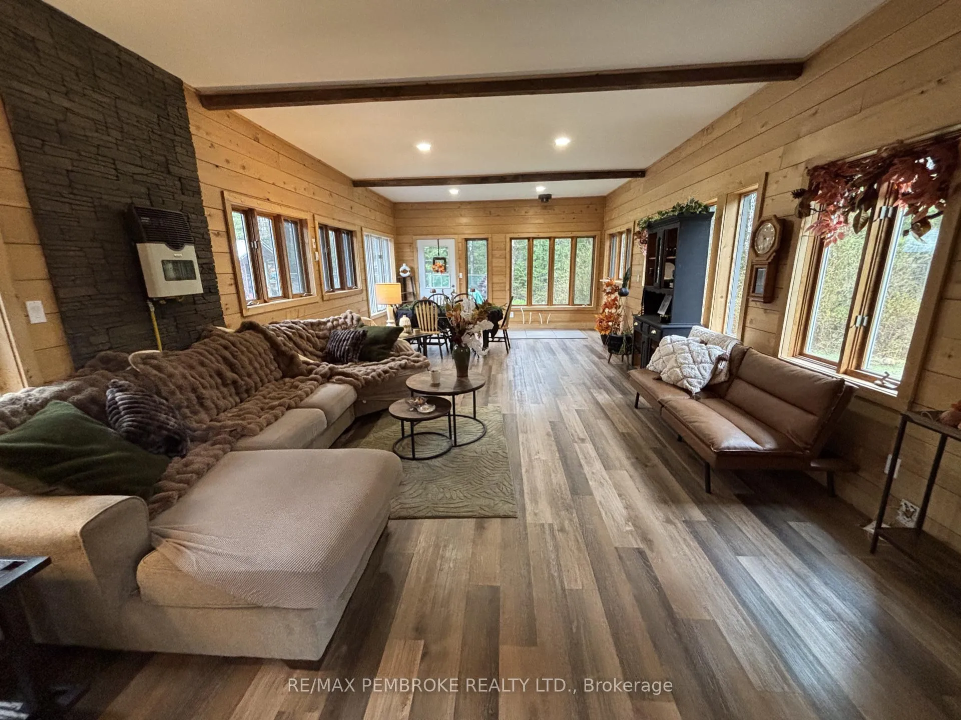 Photo 6 of 32750 Highway 17, Deep River — HOMEH
