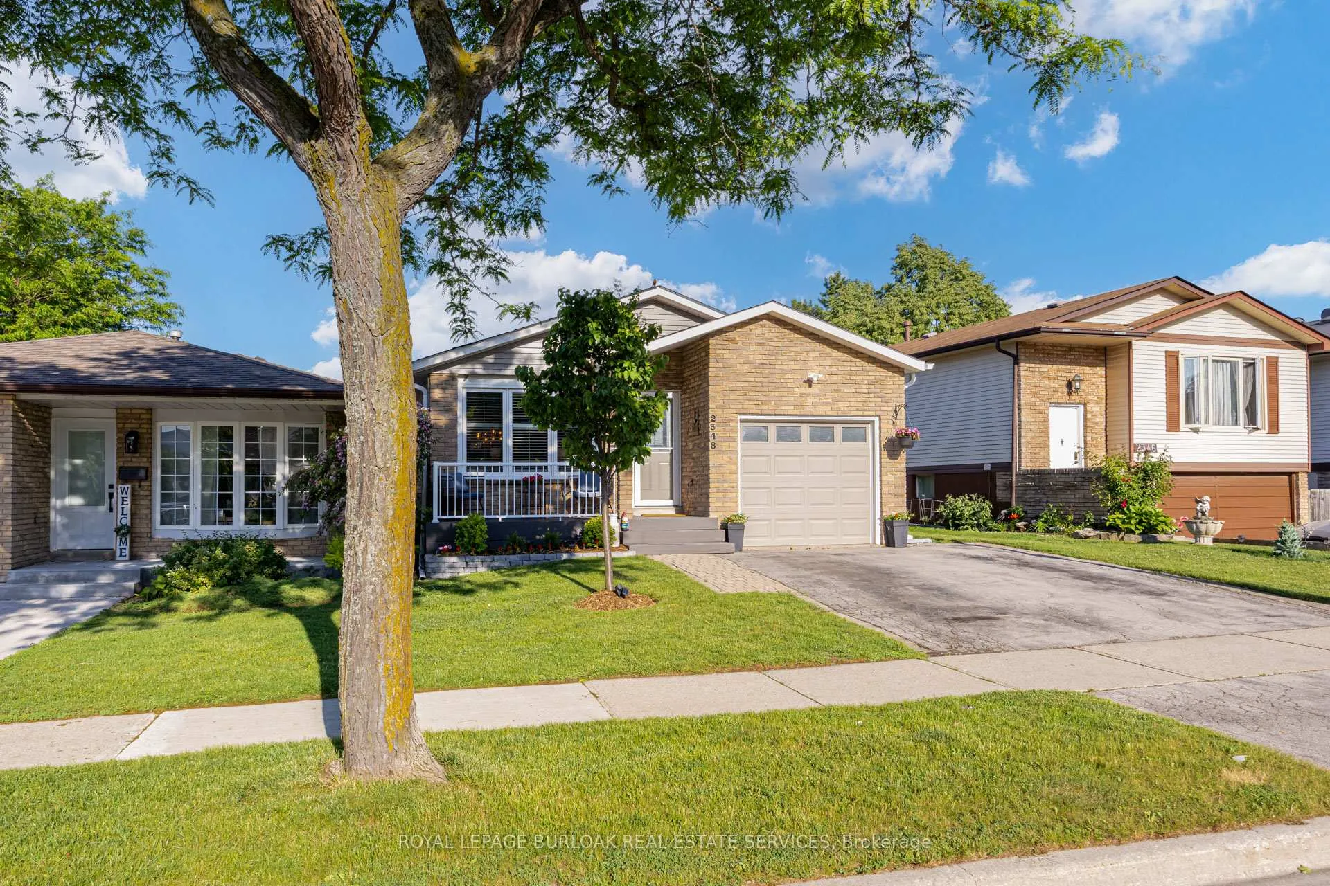 Photo 2 of 2348 Malcolm Crescent, Burlington, Brant Hills — HOMEH