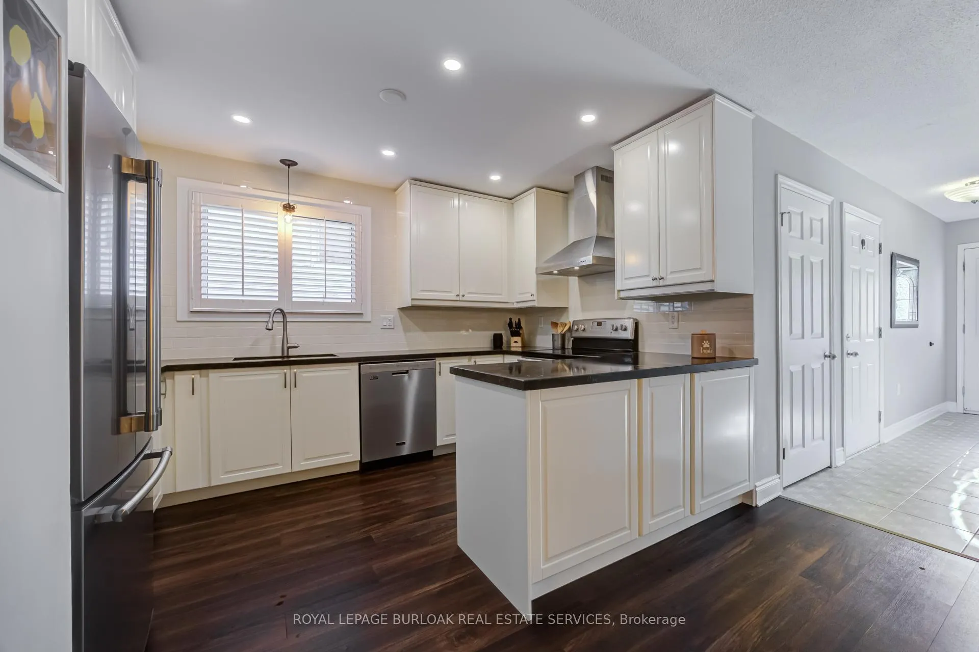 Photo 14 of 2348 Malcolm Crescent, Burlington, Brant Hills — HOMEH