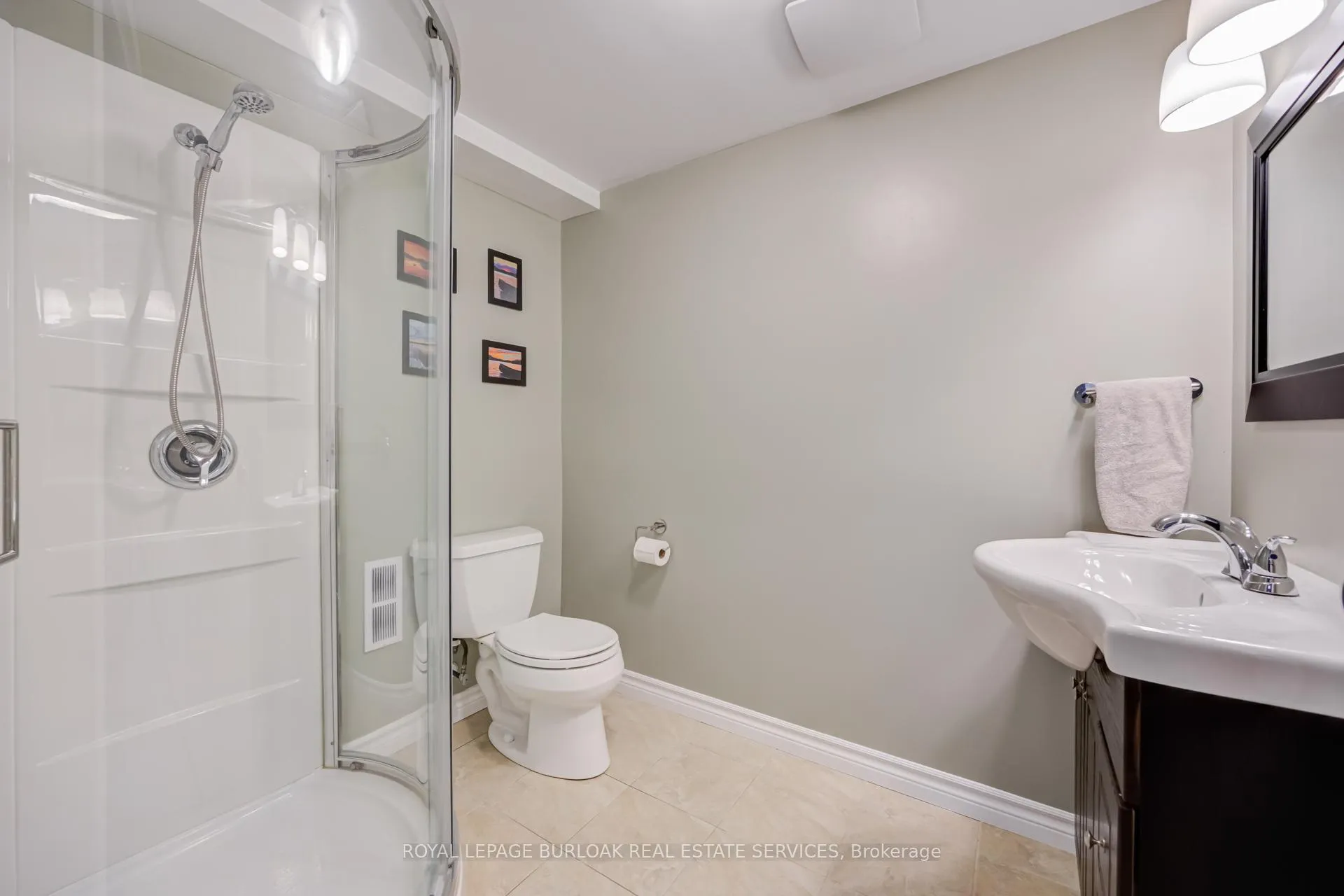 Photo 30 of 2348 Malcolm Crescent, Burlington, Brant Hills — HOMEH