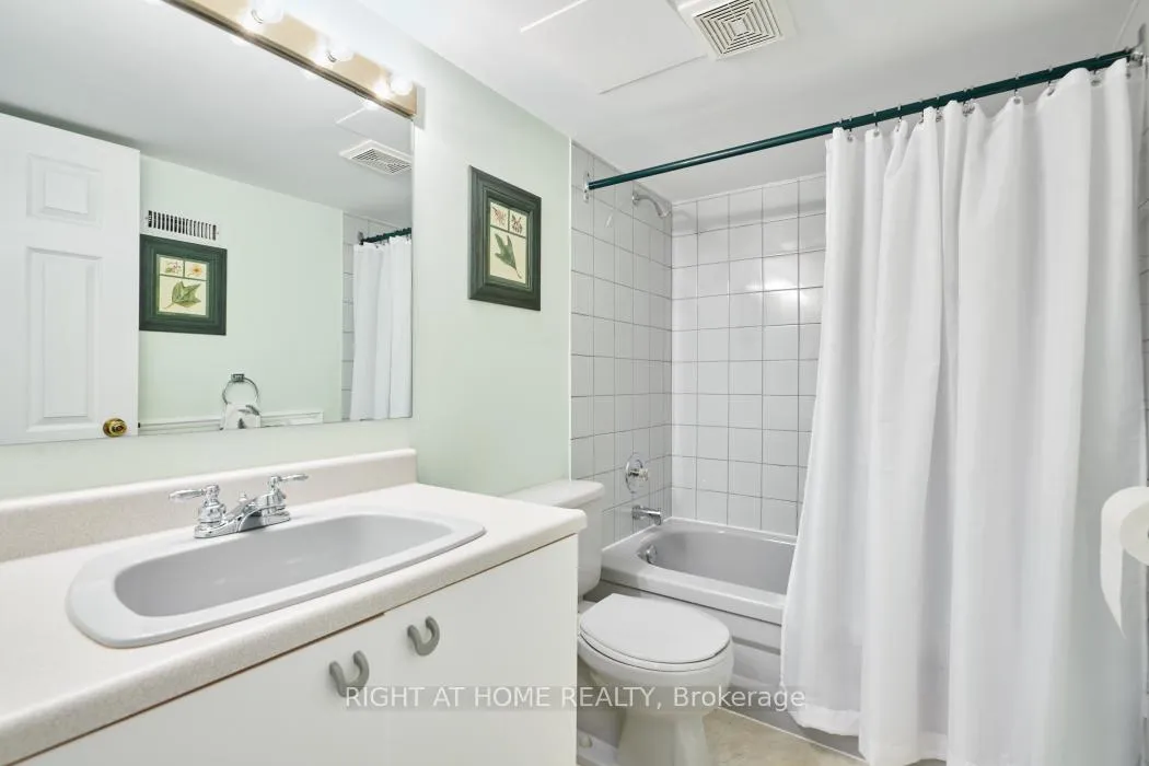 Photo 19 of 2159 Monson Crescent, Ottawa, Beacon Hill North — HOMEH