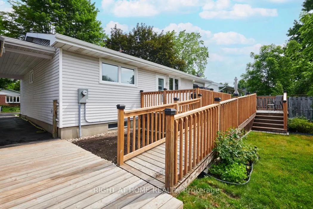Photo 22 of 2159 Monson Crescent, Ottawa, Beacon Hill North — HOMEH