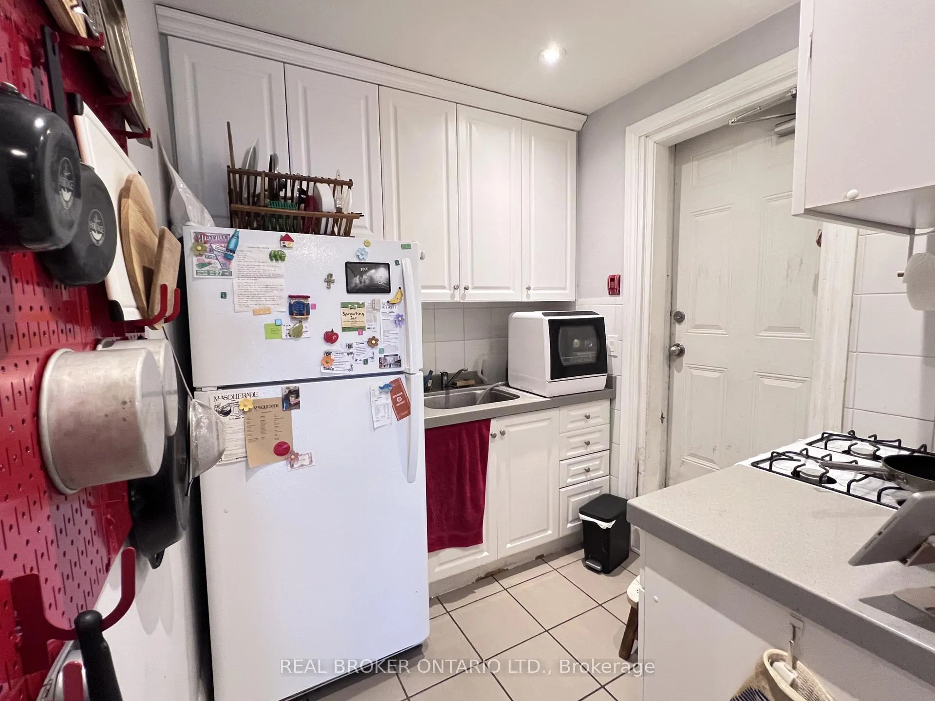 Photo 5 of Unit #2, 770 St Clair Avenue W, Toronto, Humewood-Cedarvale — HOMEH