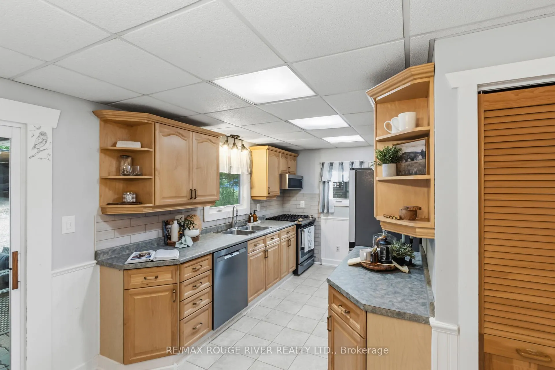 Photo 22 of 7123 Poplar Drive, Hamilton Township, Bewdley — HOMEH