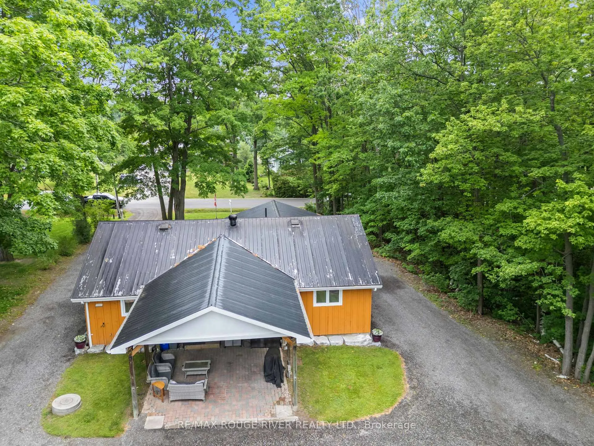 Photo 37 of 7123 Poplar Drive, Hamilton Township, Bewdley — HOMEH