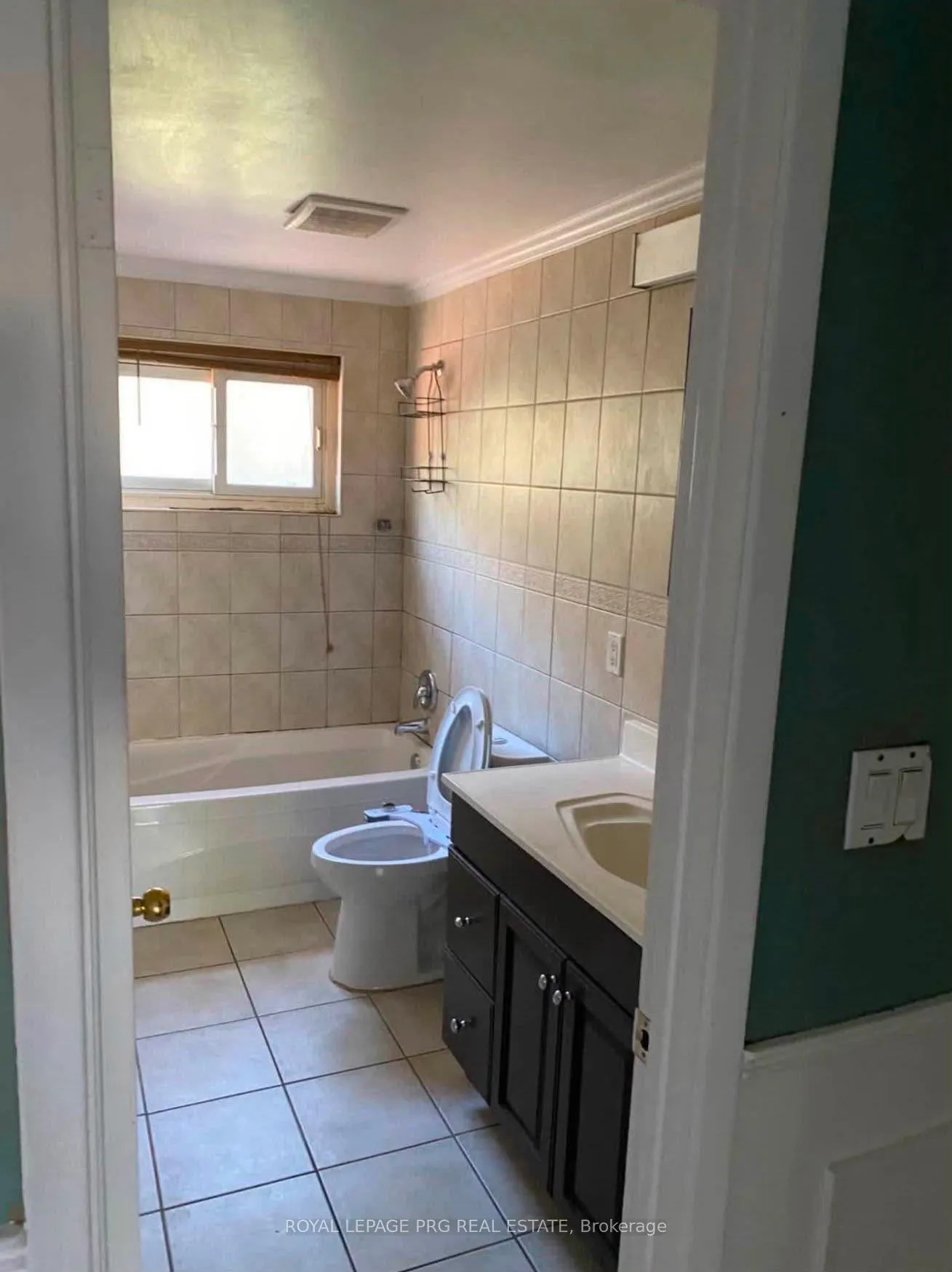 Photo 8 of 4 Duke Road, Brampton, Southgate — HOMEH