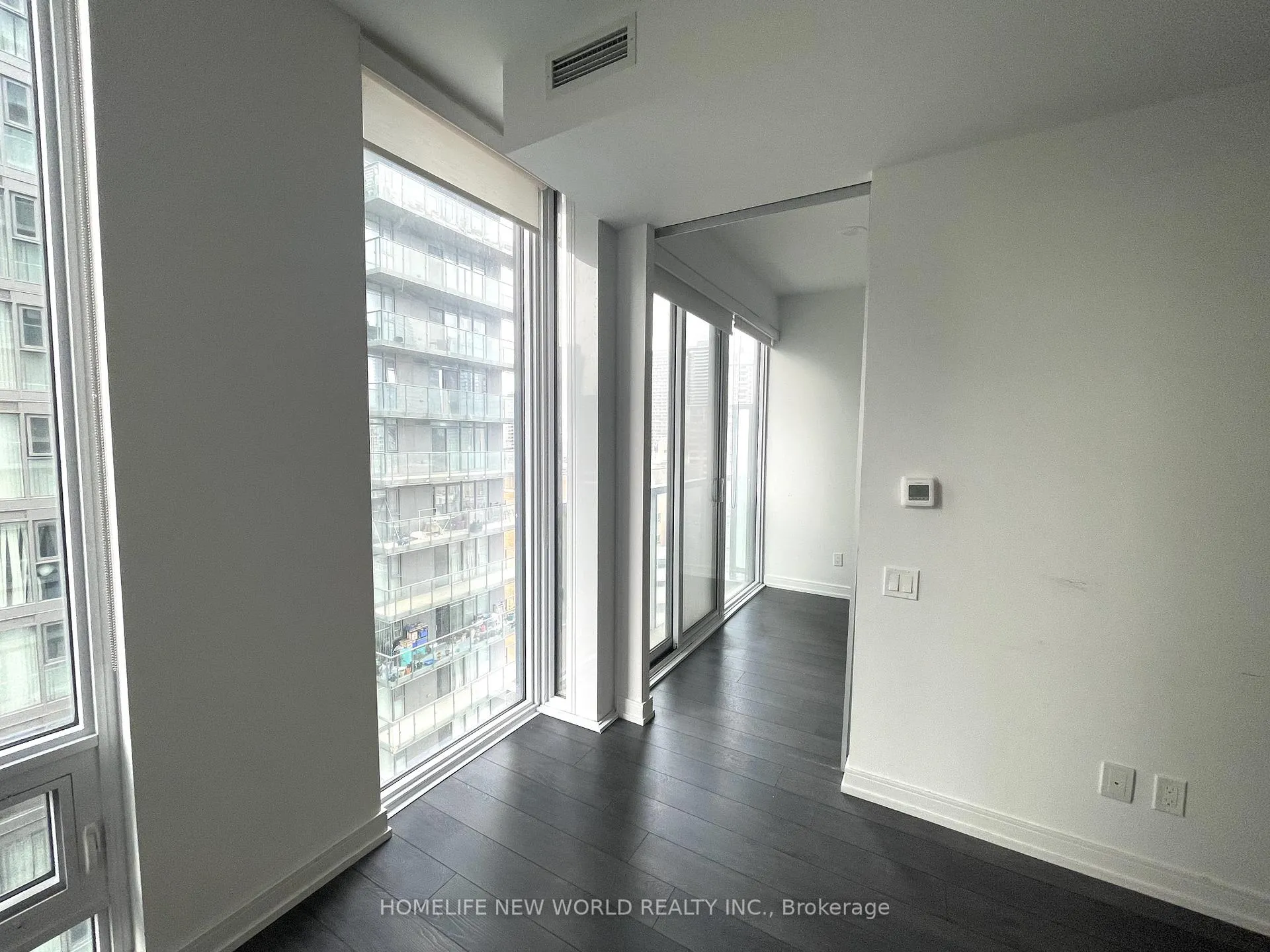 Photo 5 of Unit 1206, 28 Wellesley Street E, Toronto, Church-Yonge Corridor — HOMEH