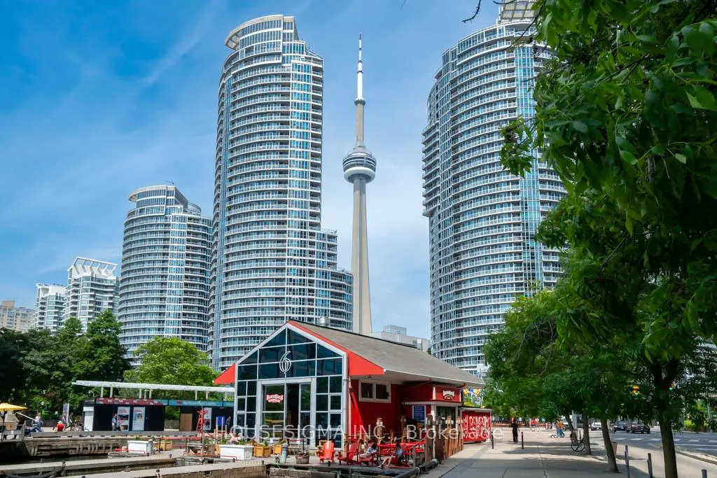 Photo 1 of Unit 2003, 77 Harbour Square, Toronto, Waterfront Communities — HOMEH