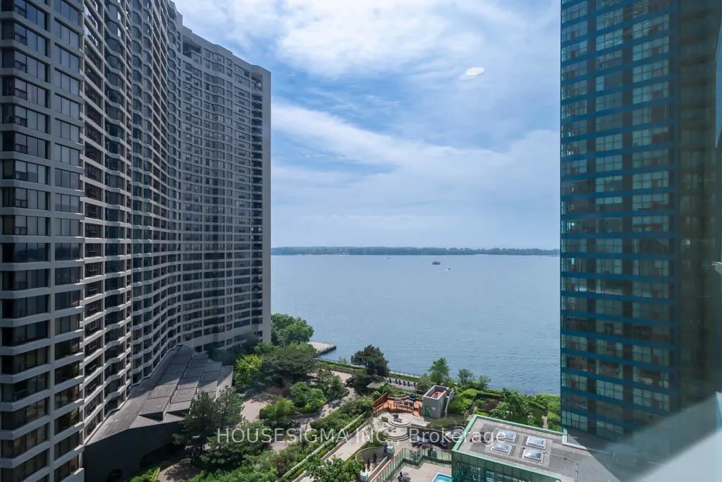 Photo 14 of Unit 2003, 77 Harbour Square, Toronto, Waterfront Communities — HOMEH