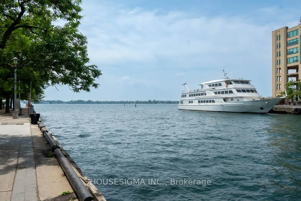Photo 18 of Unit 2003, 77 Harbour Square, Toronto, Waterfront Communities — HOMEH