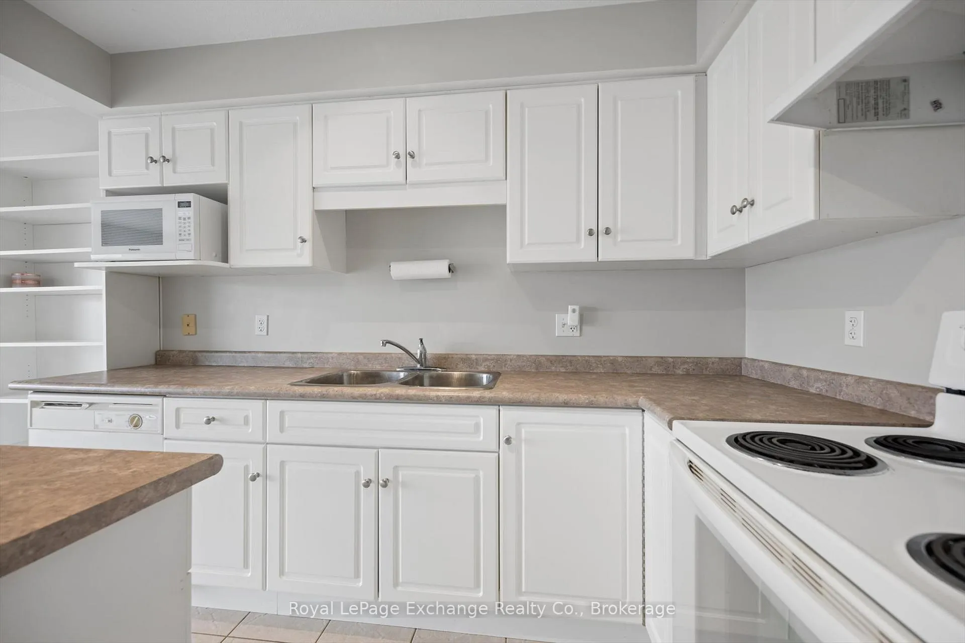 Photo 15 of 64 Hasler Crescent, Guelph, Pineridge/Westminster Woods — HOMEH