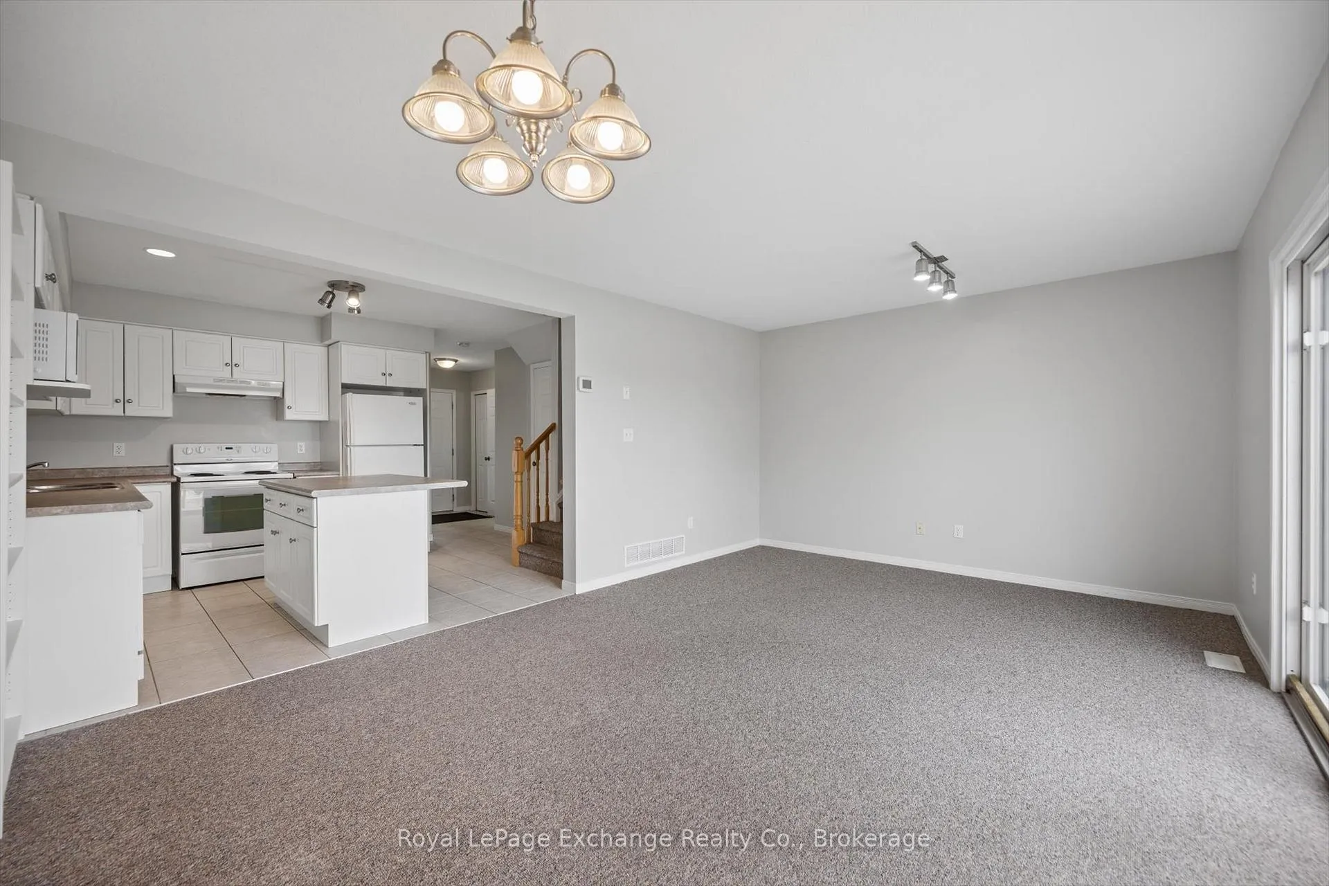 Photo 16 of 64 Hasler Crescent, Guelph, Pineridge/Westminster Woods — HOMEH