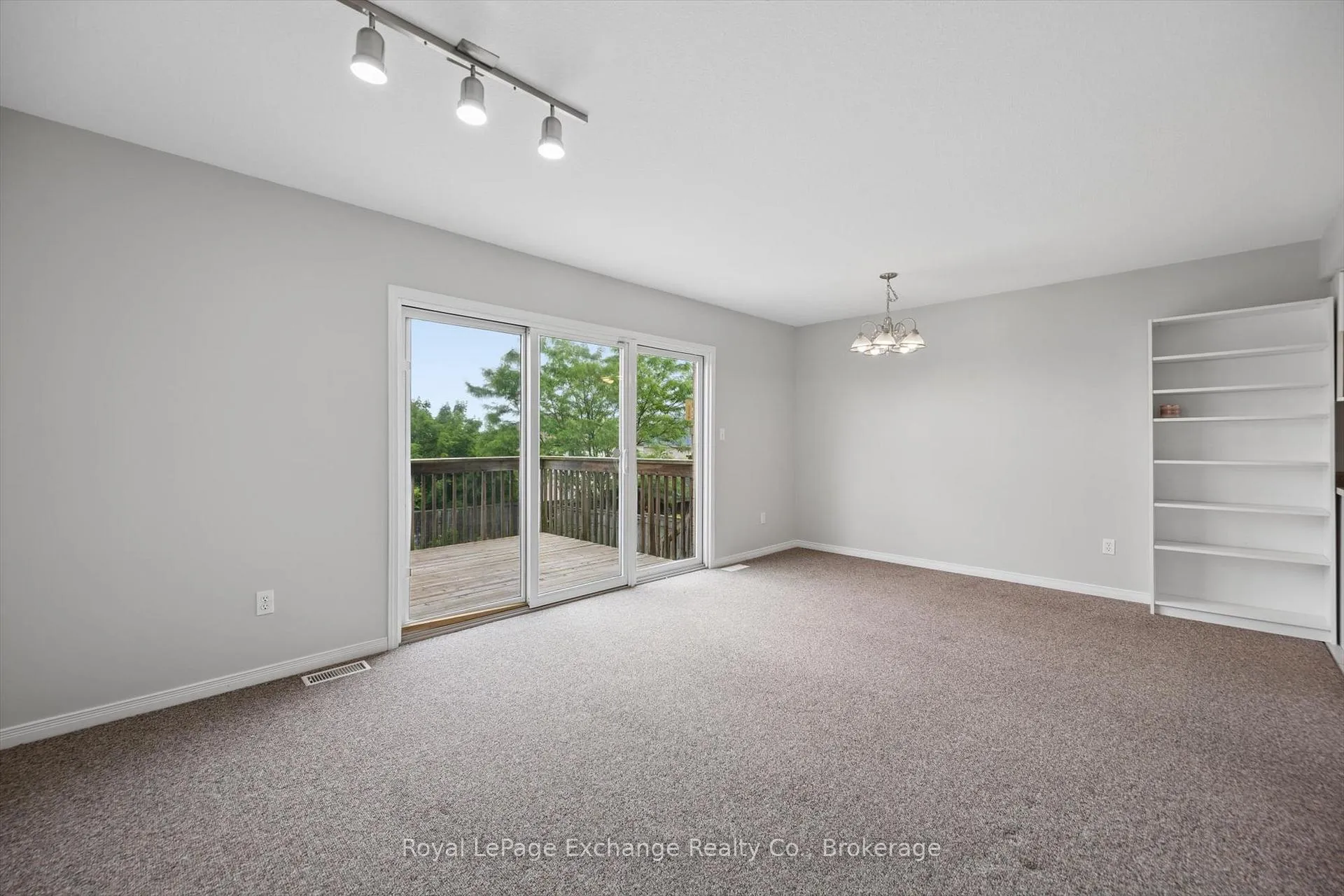Photo 18 of 64 Hasler Crescent, Guelph, Pineridge/Westminster Woods — HOMEH