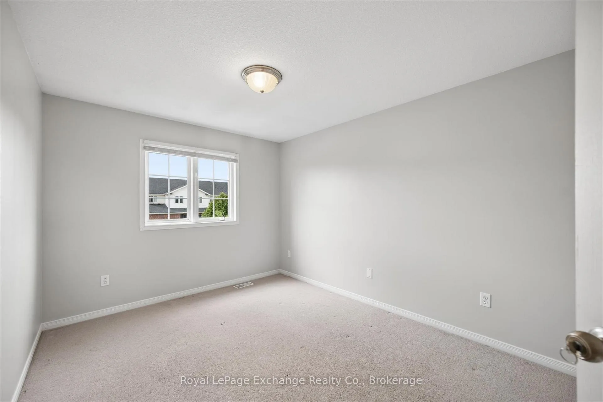 Photo 28 of 64 Hasler Crescent, Guelph, Pineridge/Westminster Woods — HOMEH