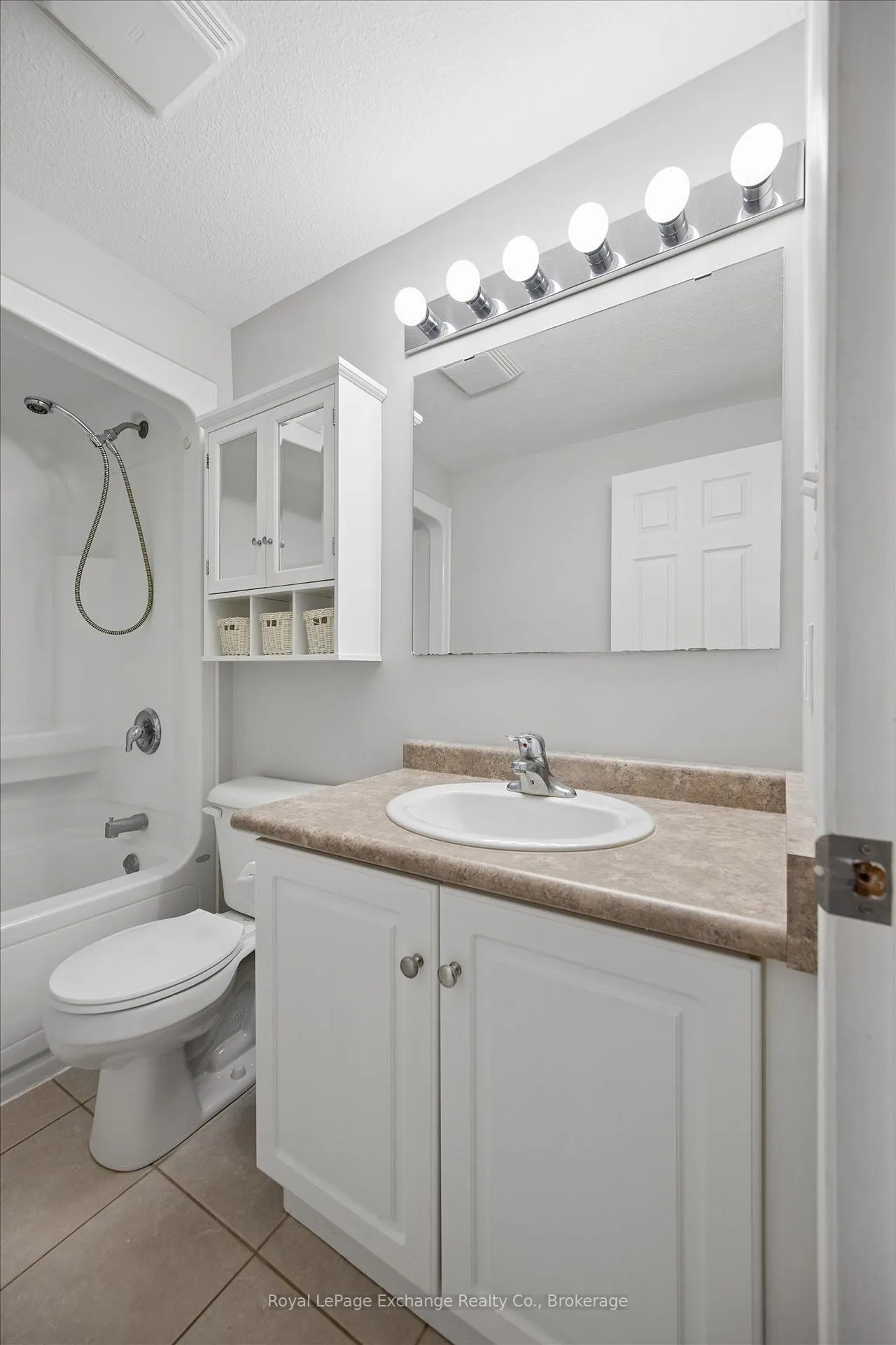 Photo 30 of 64 Hasler Crescent, Guelph, Pineridge/Westminster Woods — HOMEH