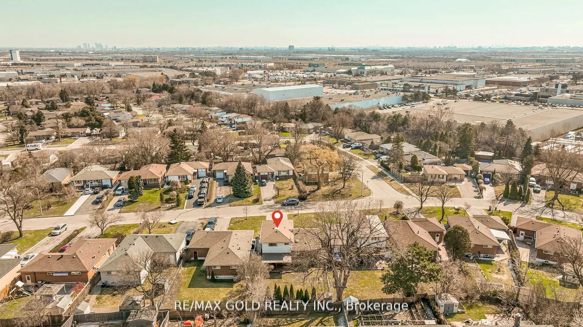 Photo 1 of 34 Deerfield Crescent, Brampton, Southgate — HOMEH