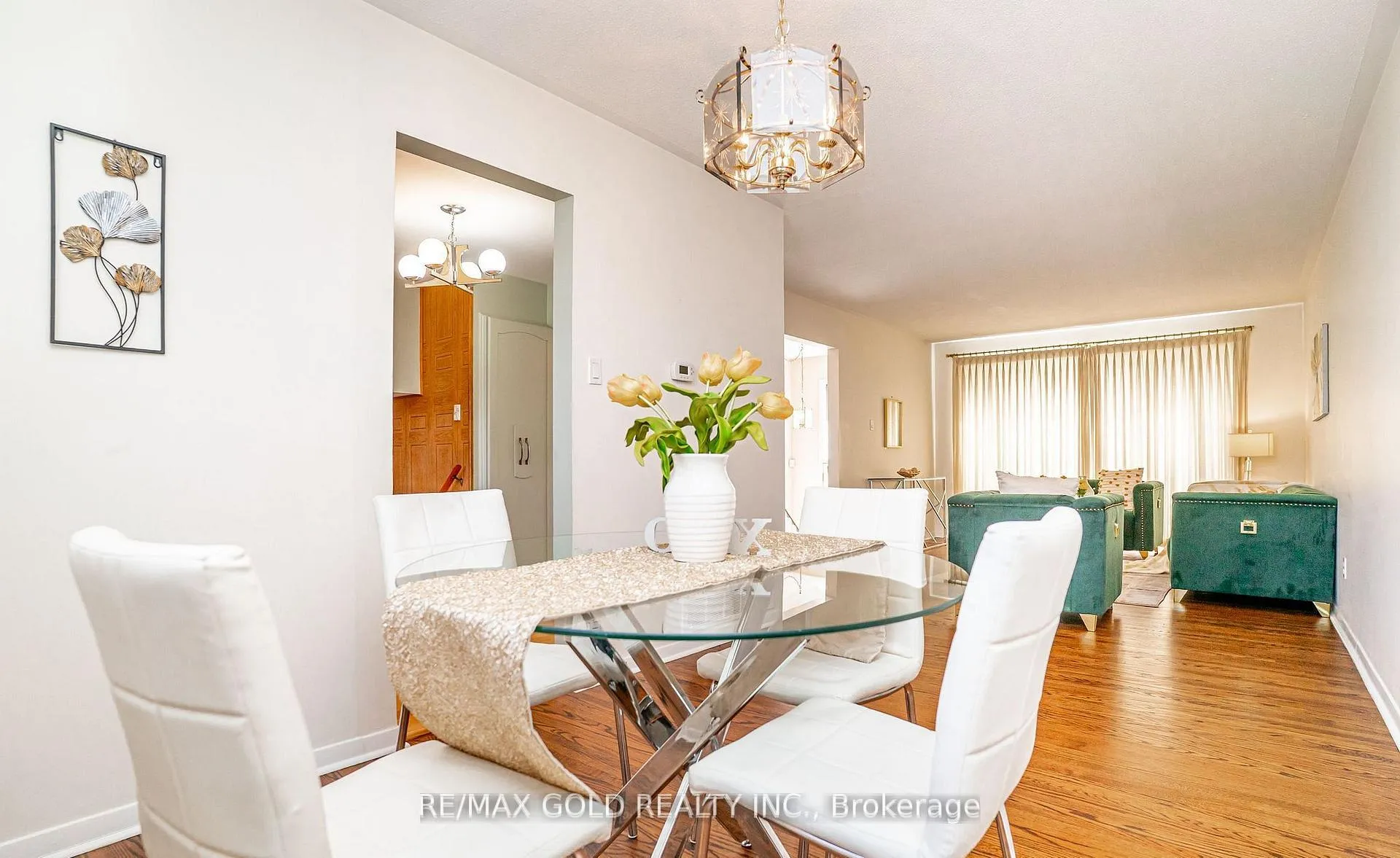 Photo 14 of 34 Deerfield Crescent, Brampton, Southgate — HOMEH