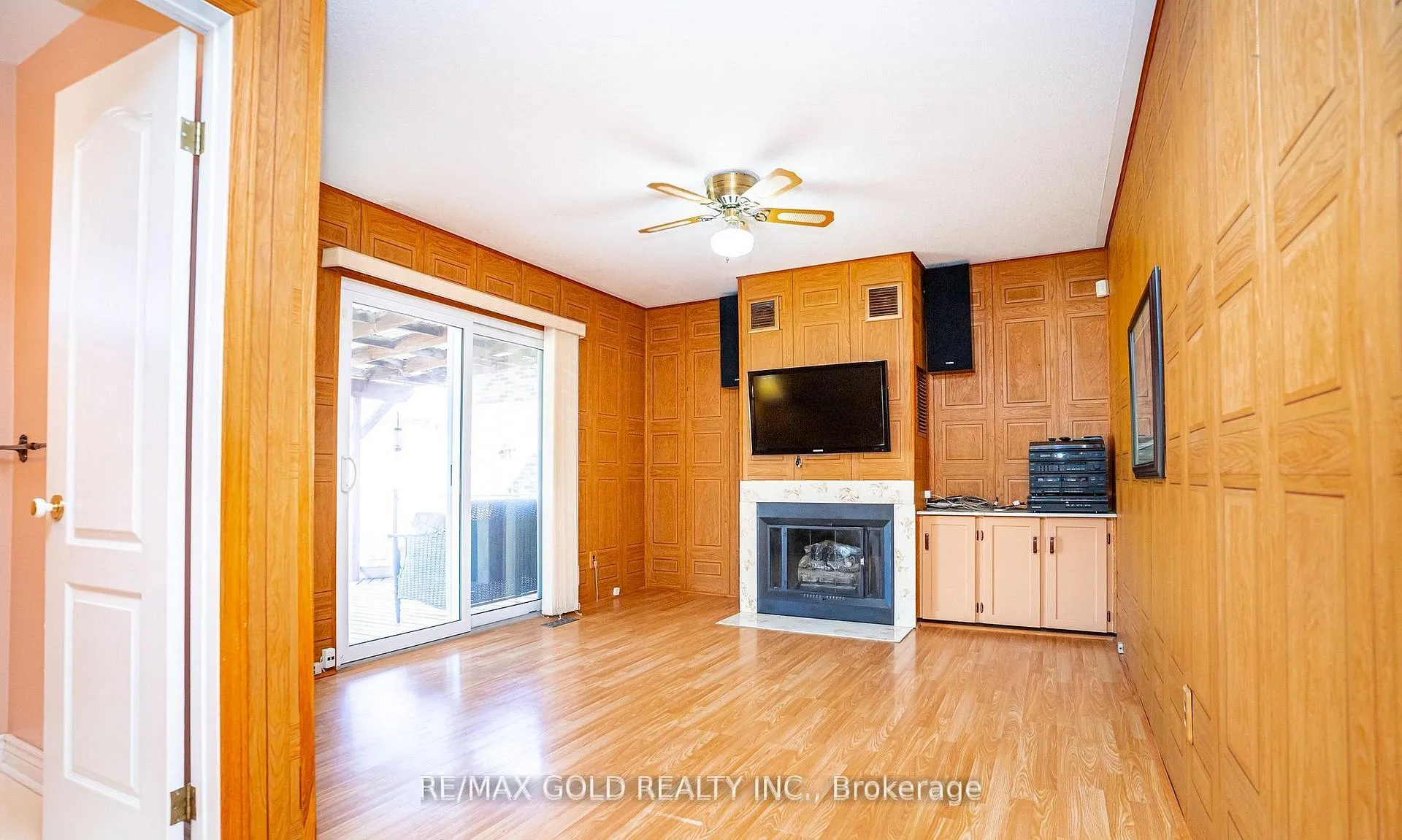 Photo 30 of 34 Deerfield Crescent, Brampton, Southgate — HOMEH