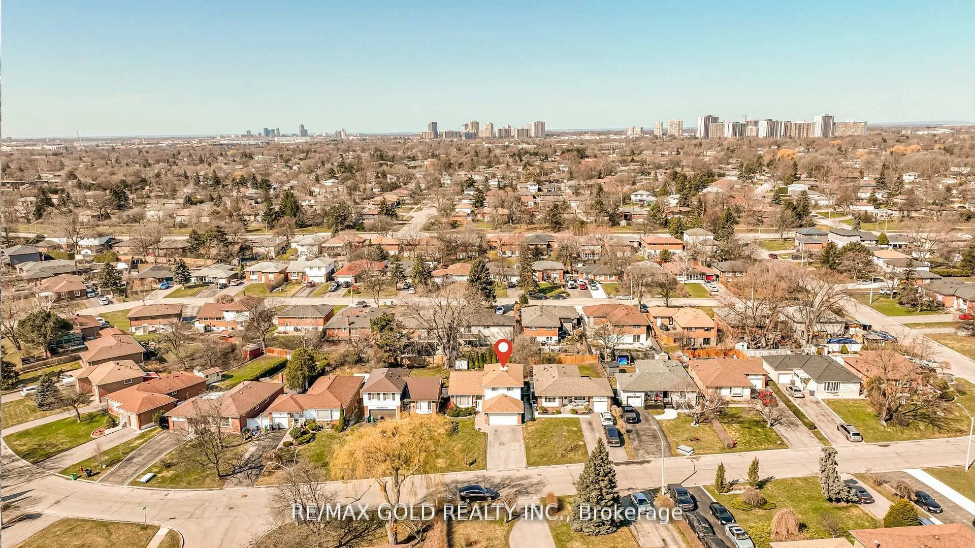 Photo 46 of 34 Deerfield Crescent, Brampton, Southgate — HOMEH