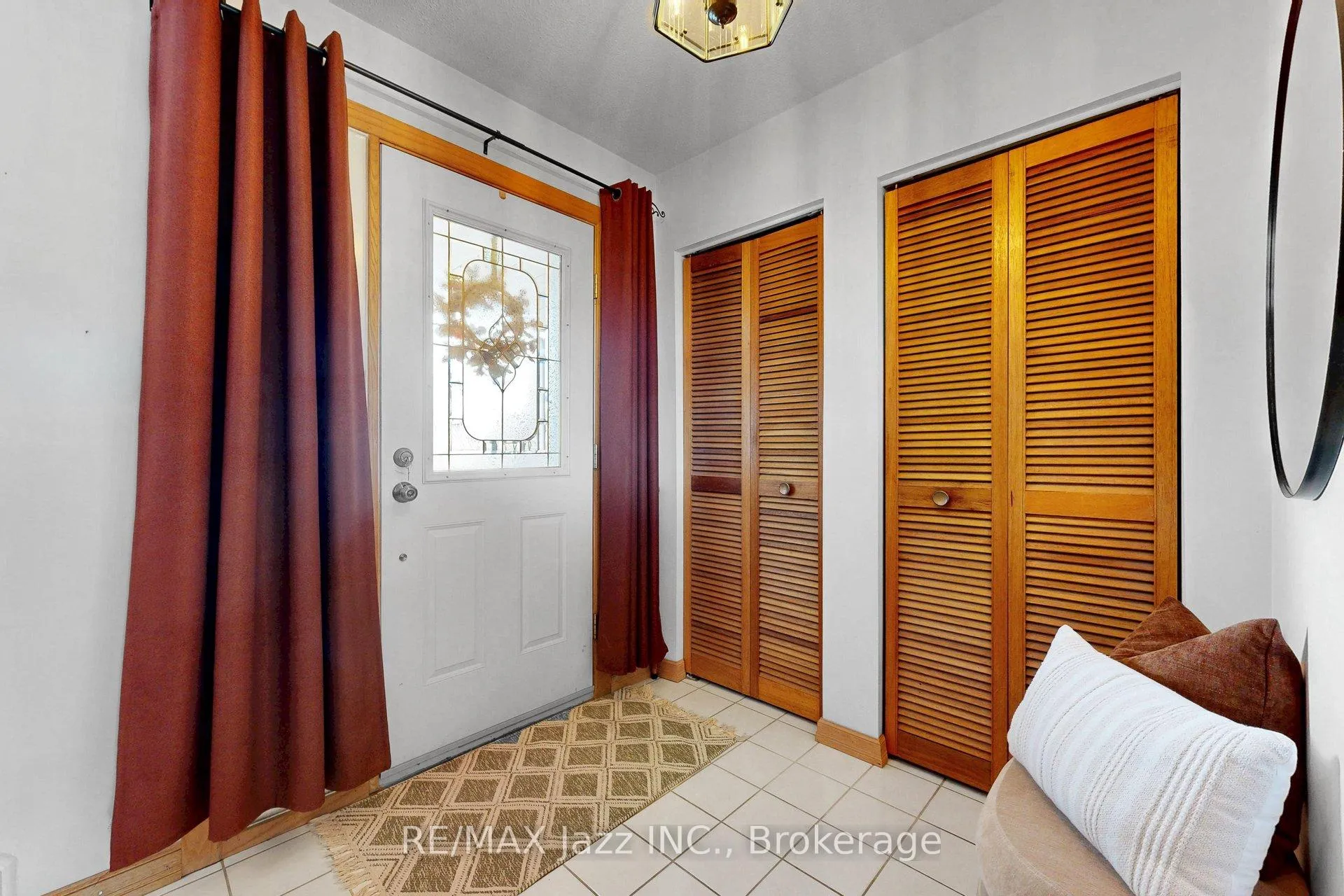Photo 5 of 115 Glovers Road, Oshawa, Samac — HOMEH