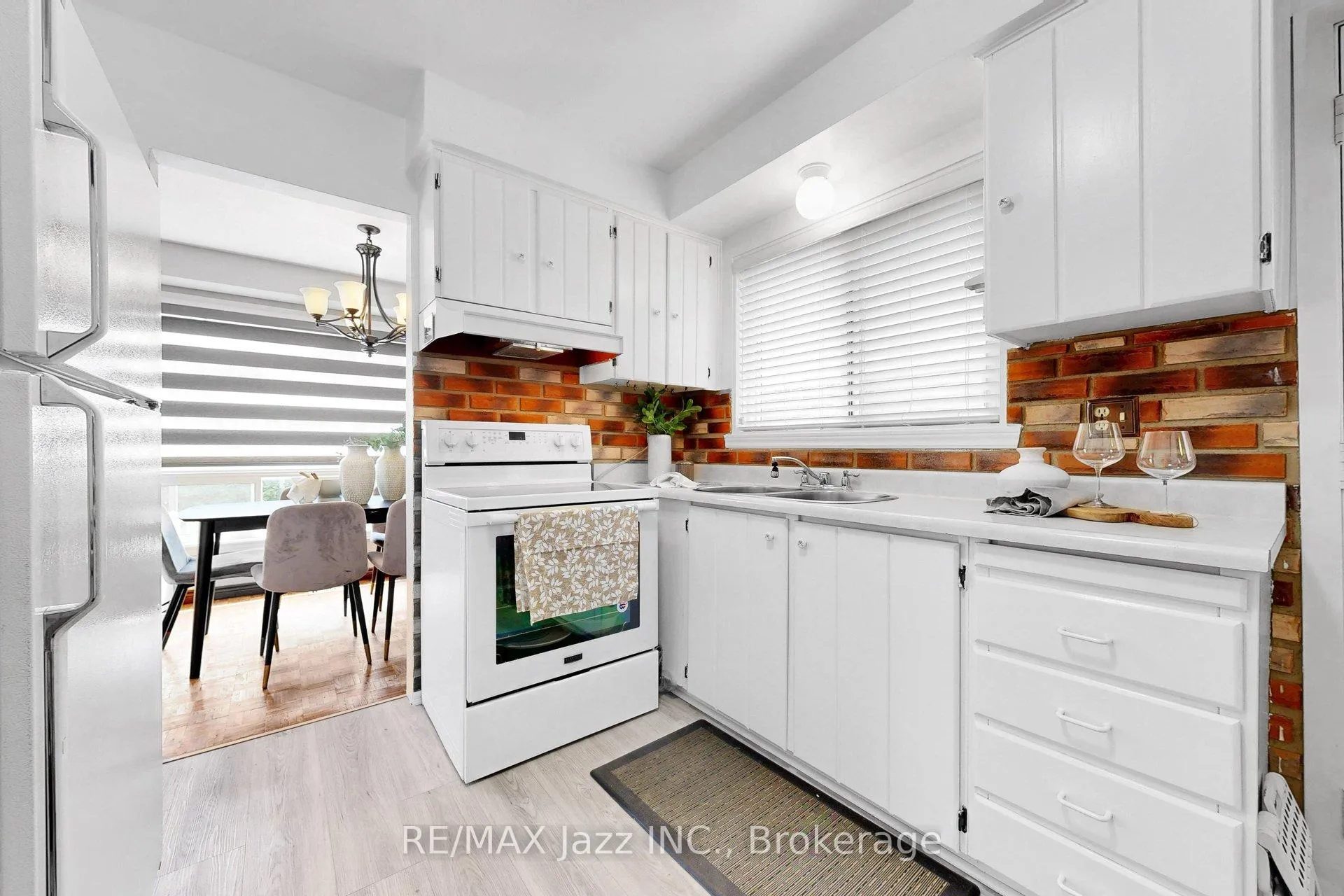 Photo 20 of 115 Glovers Road, Oshawa, Samac — HOMEH
