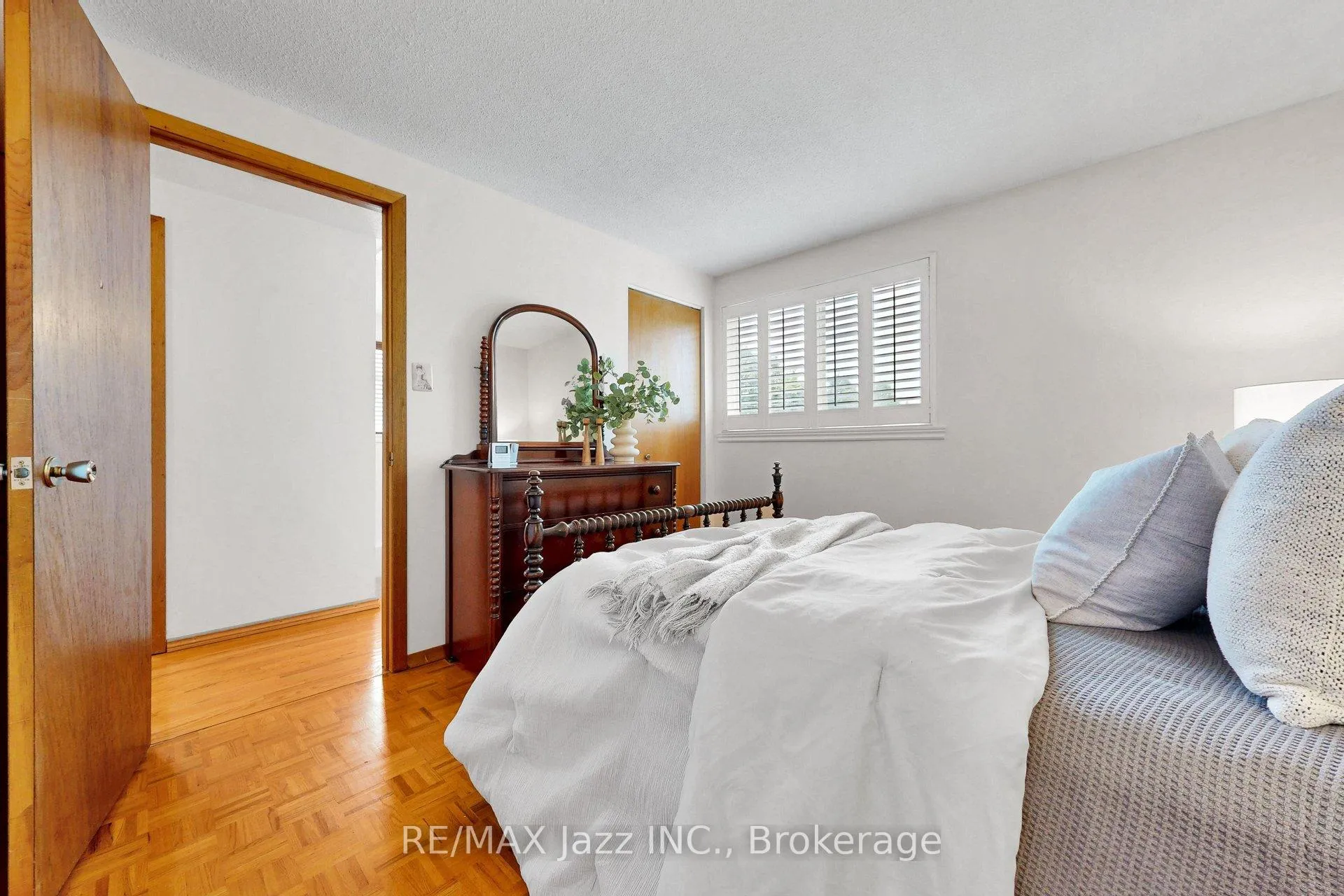 Photo 28 of 115 Glovers Road, Oshawa, Samac — HOMEH