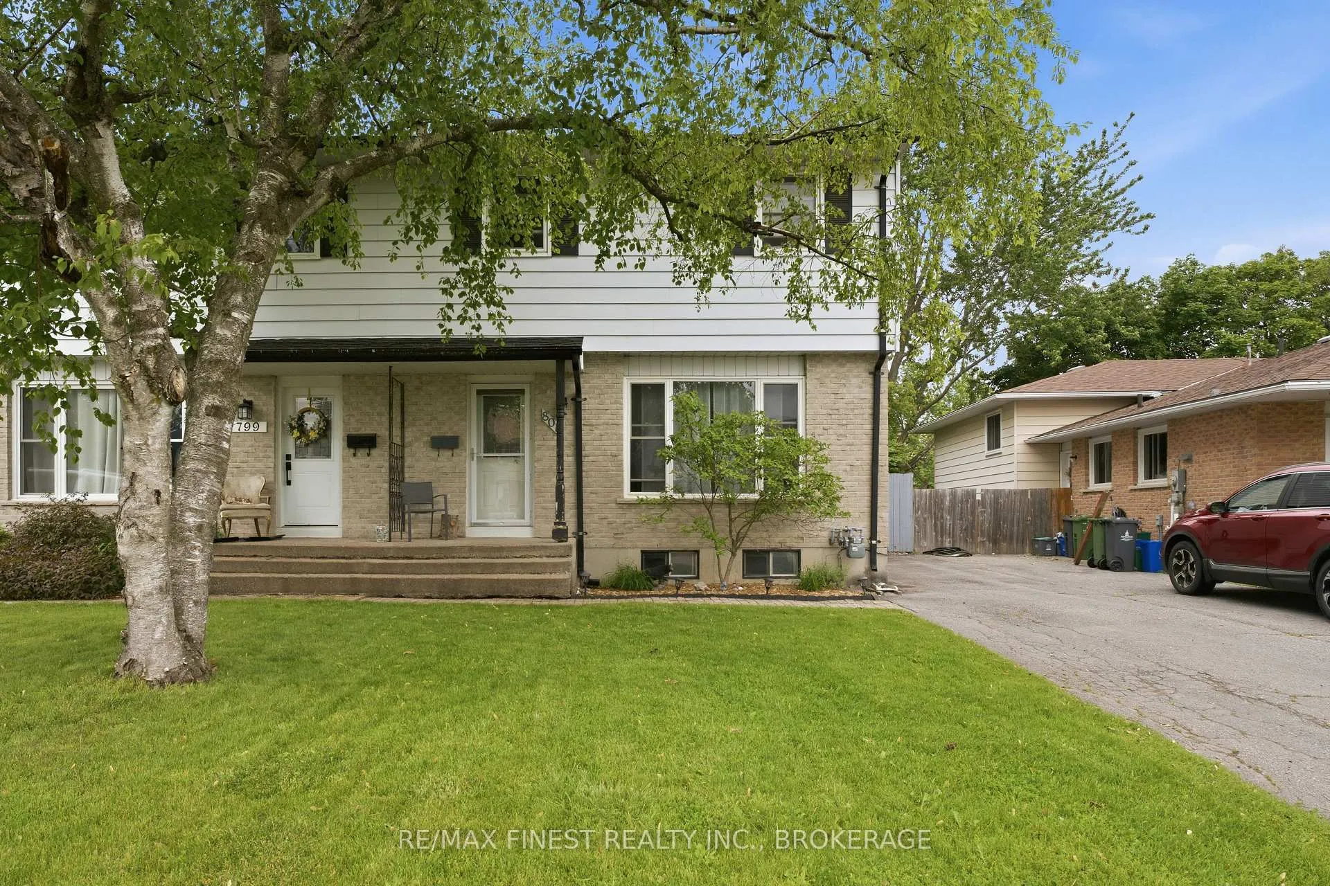 Front of 801 Grouse Crescent