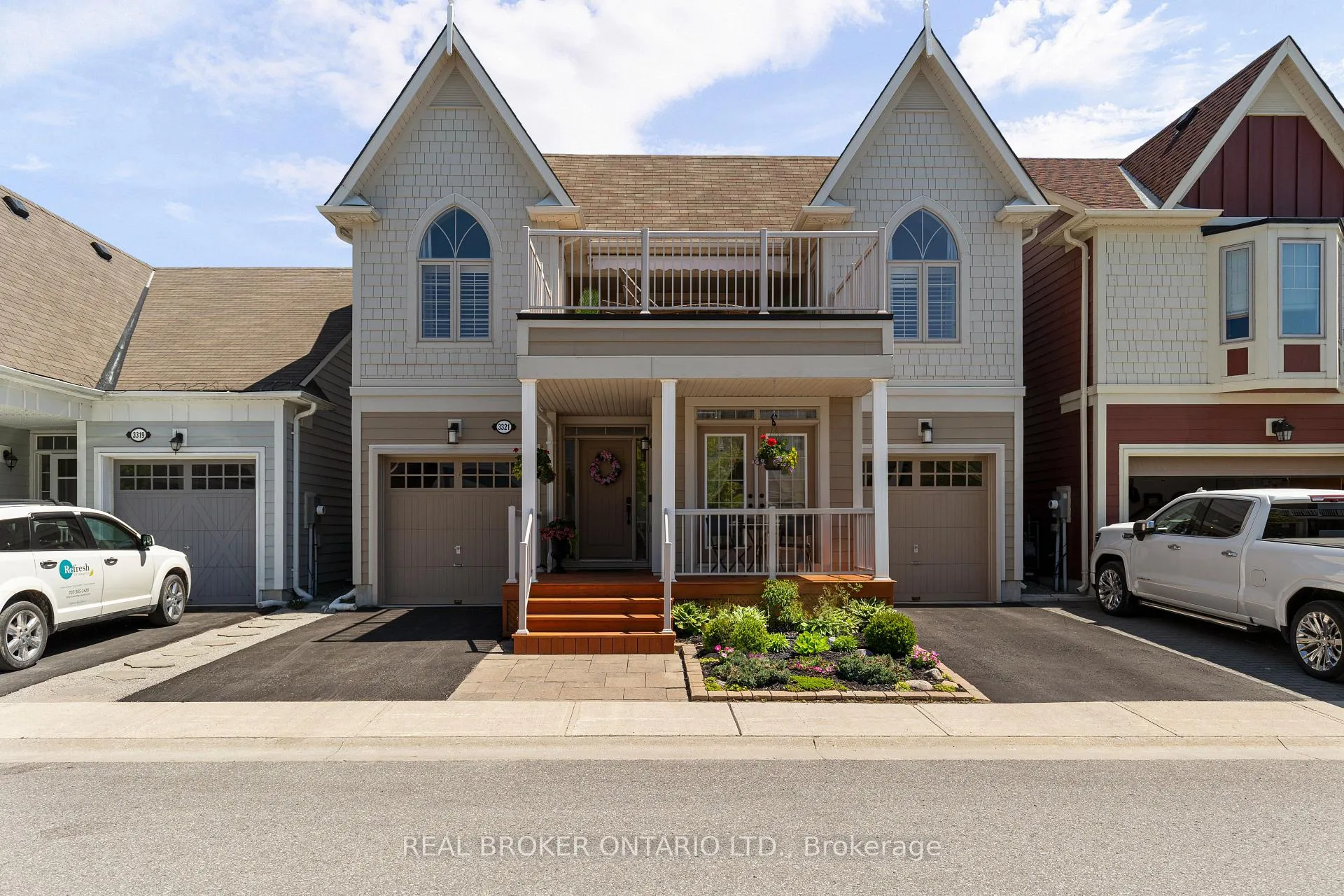 Front of 3321 Beach Club Boulevard