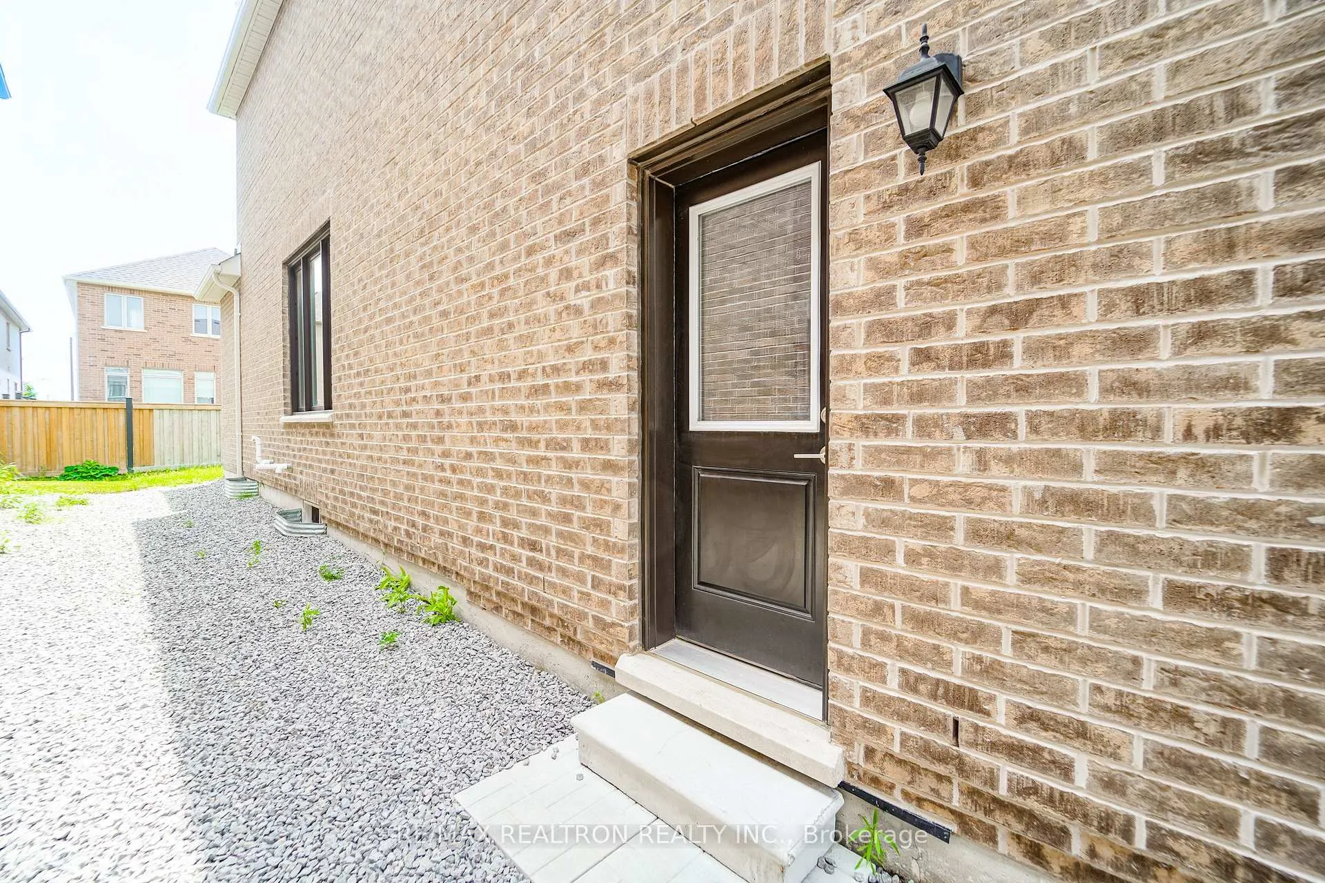 Photo 26 of 64 Velvet Drive, Whitby, Rural Whitby — HOMEH