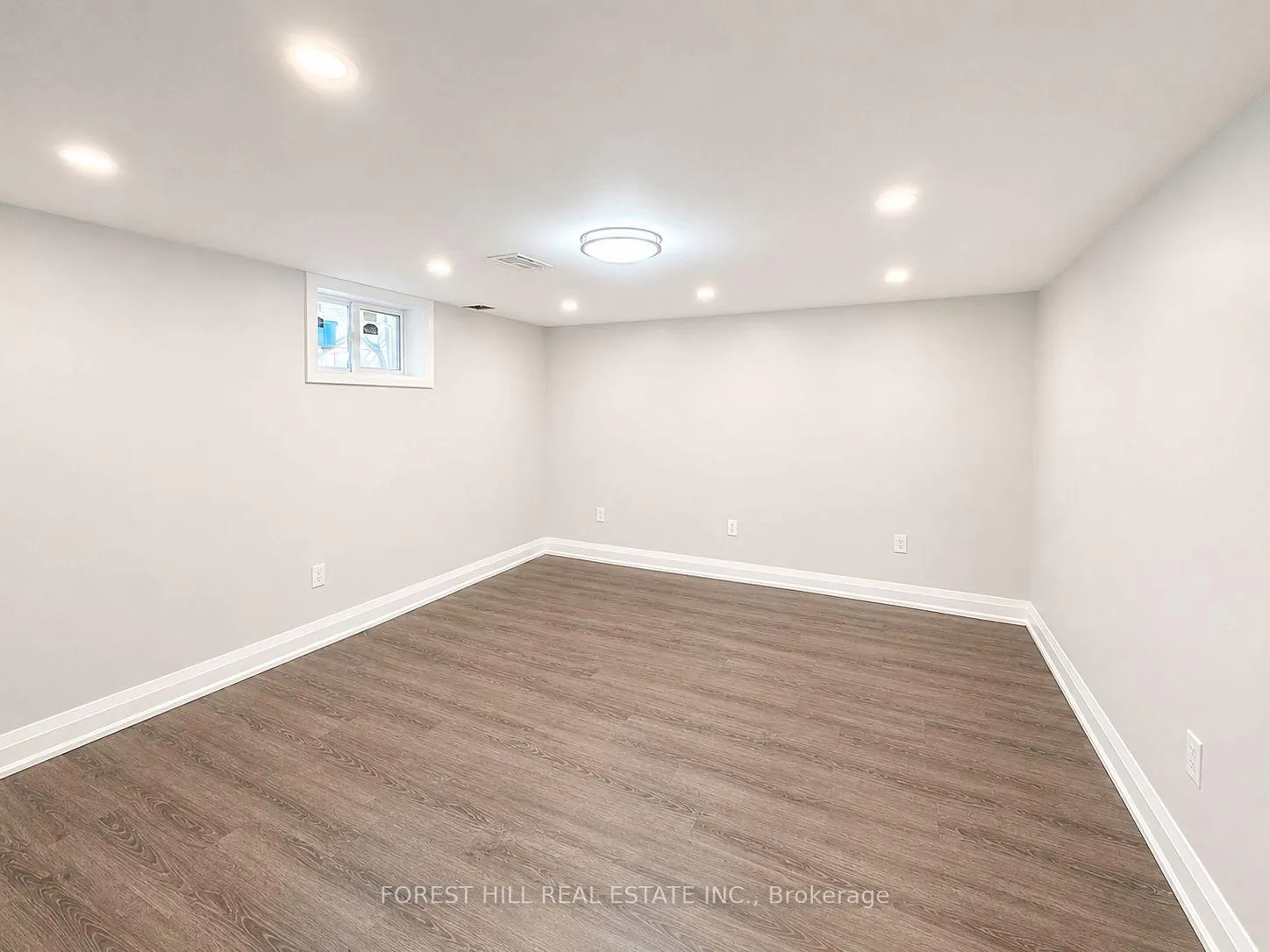 Photo 5 of Unit Bsmt, 81 Farmbrook Road, Scarborough, Woburn — HOMEH