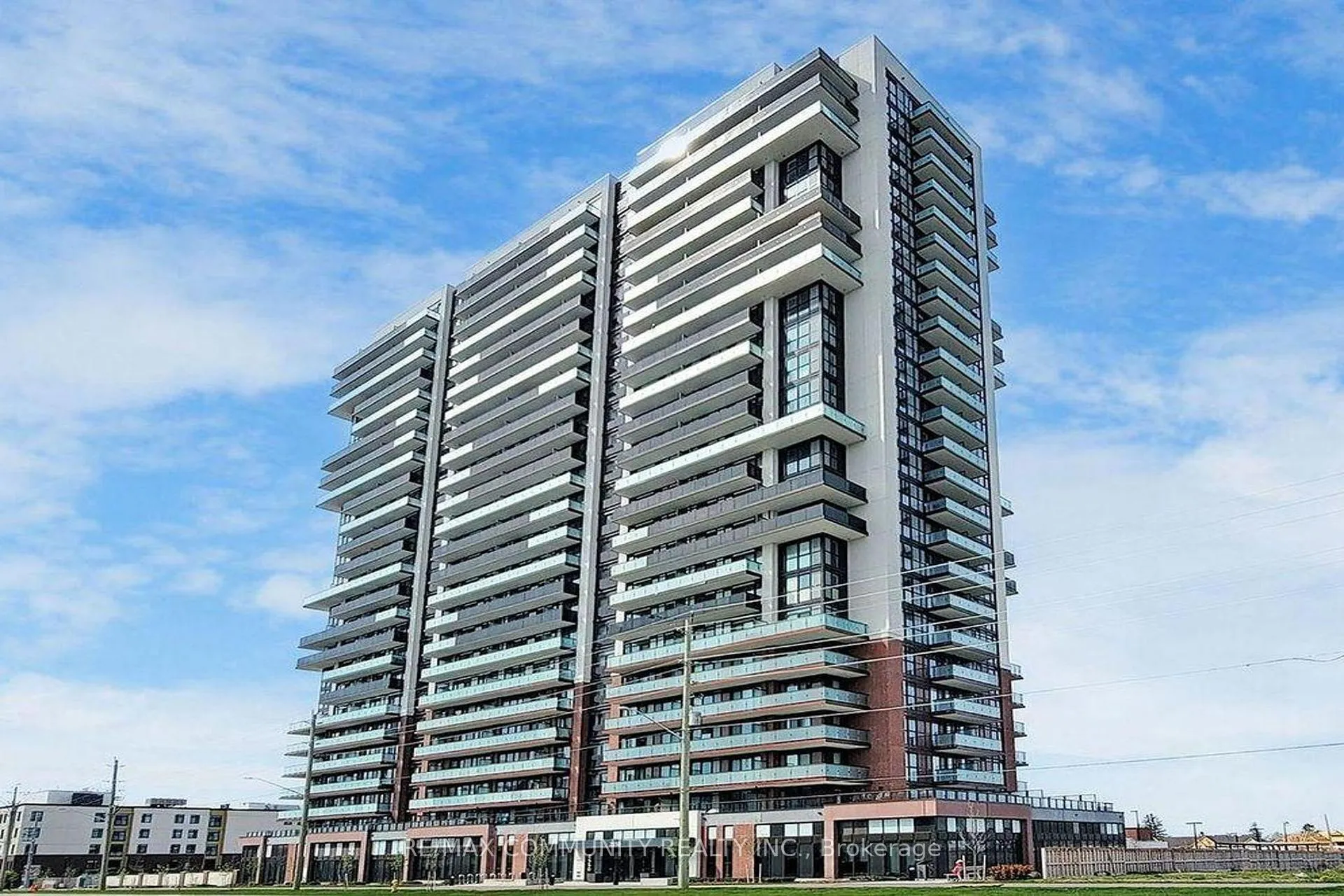 Photo 1 of Unit 2402, 2550 Simcoe Street N, Oshawa, Windfields — HOMEH