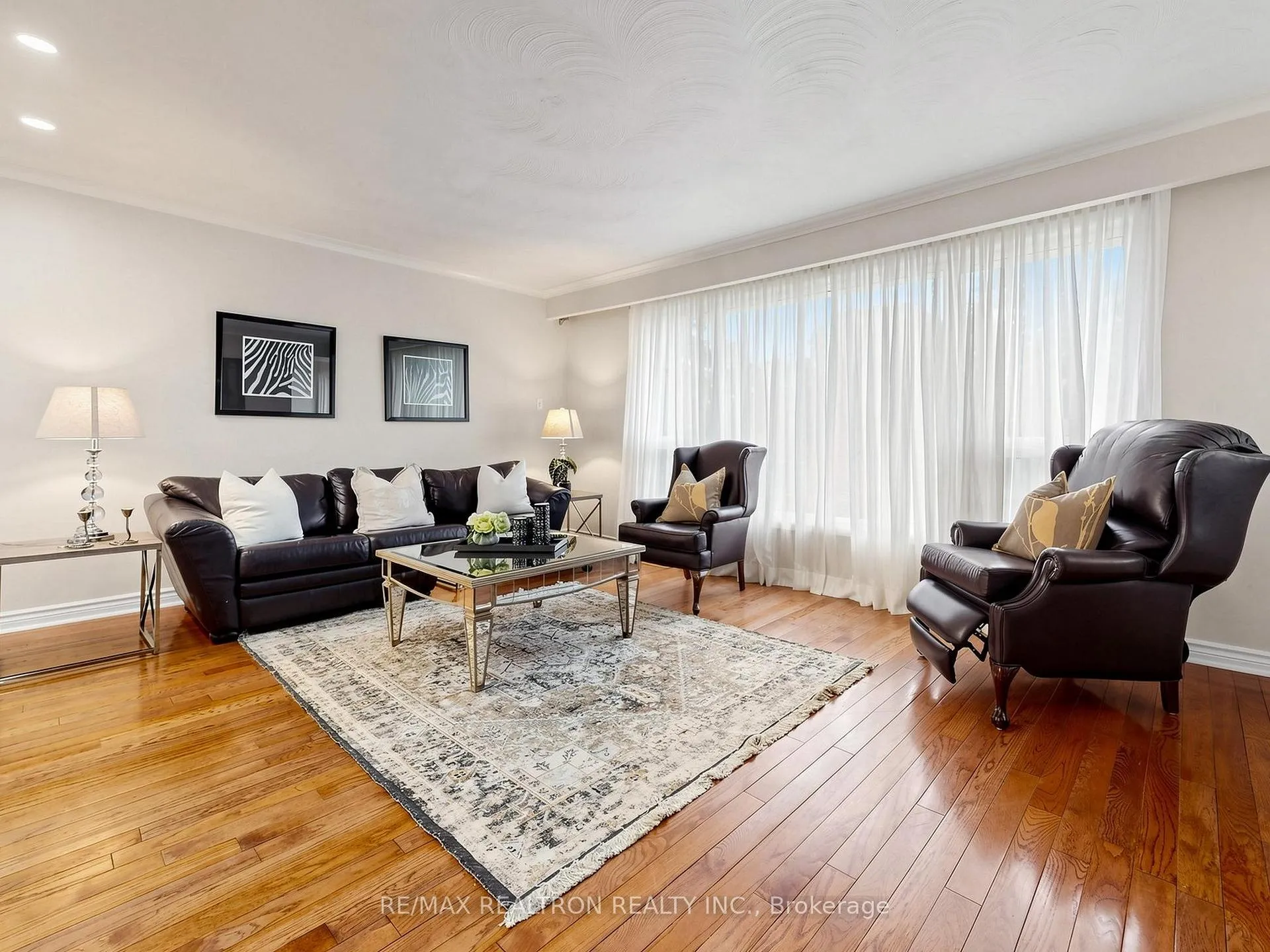 Photo 5 of 24 Dalmeny Road, Markham, Grandview — HOMEH