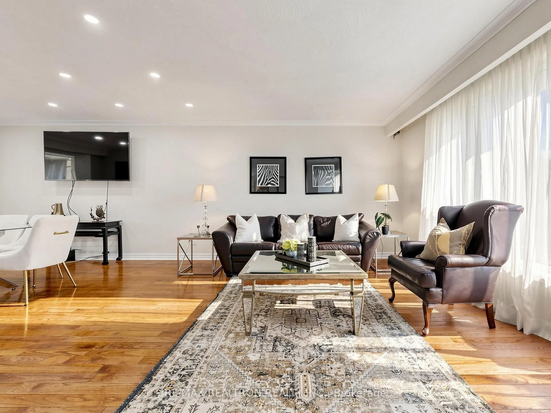 Photo 7 of 24 Dalmeny Road, Markham, Grandview — HOMEH